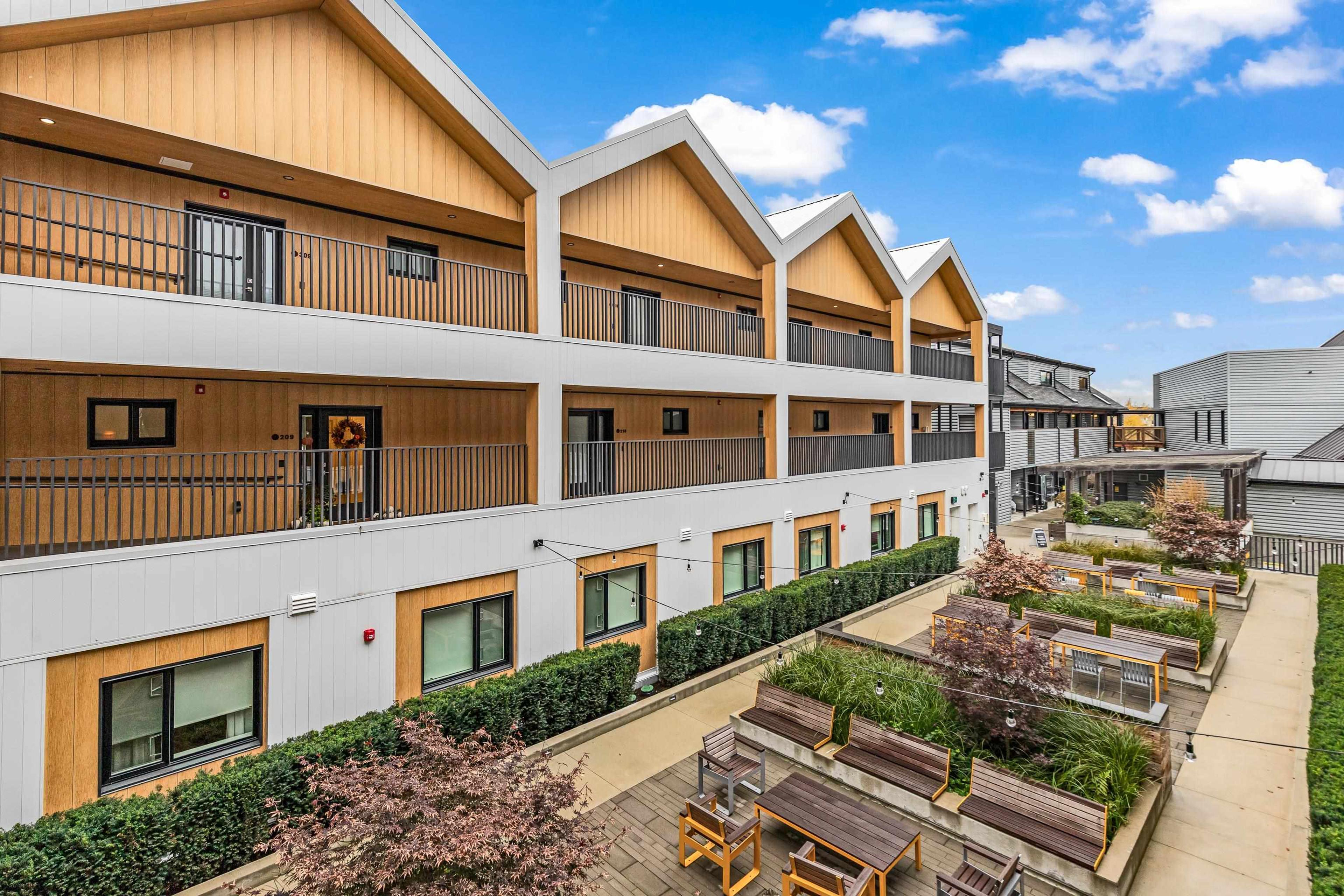 251 Boundary Bay Road, Delta - Exteriors - Full Complex View - Photo 2