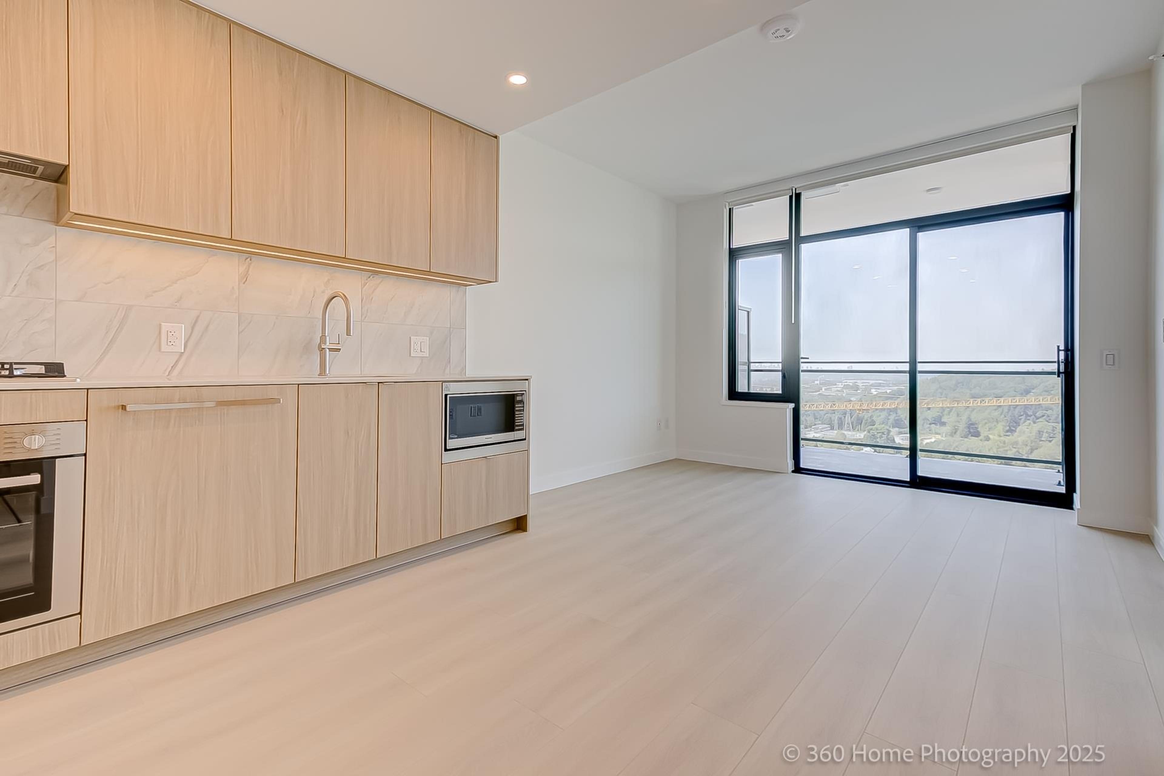 #2304 626 CLAREMONT STREET - Image 2