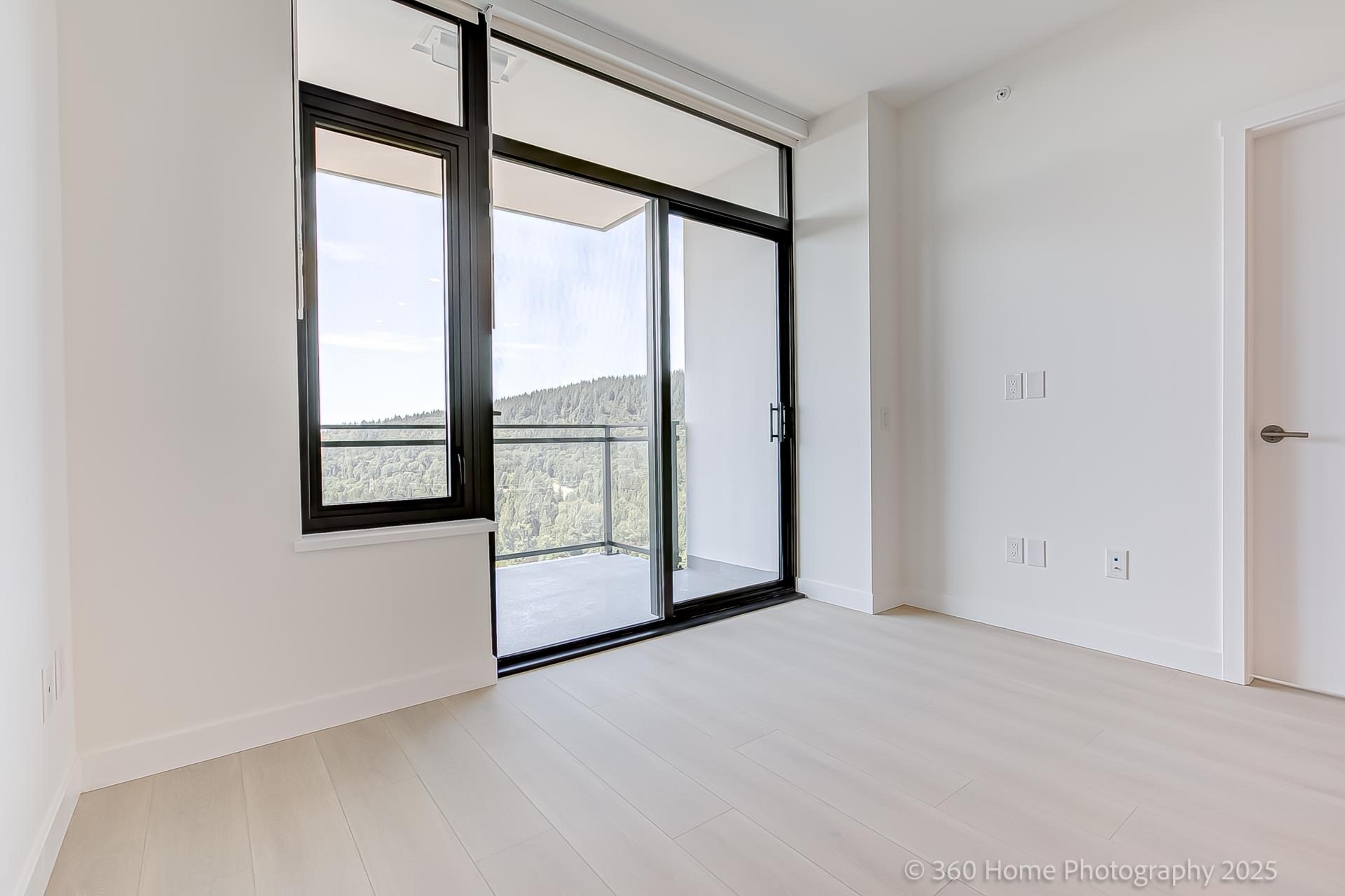 #2304 626 CLAREMONT STREET - Image 3