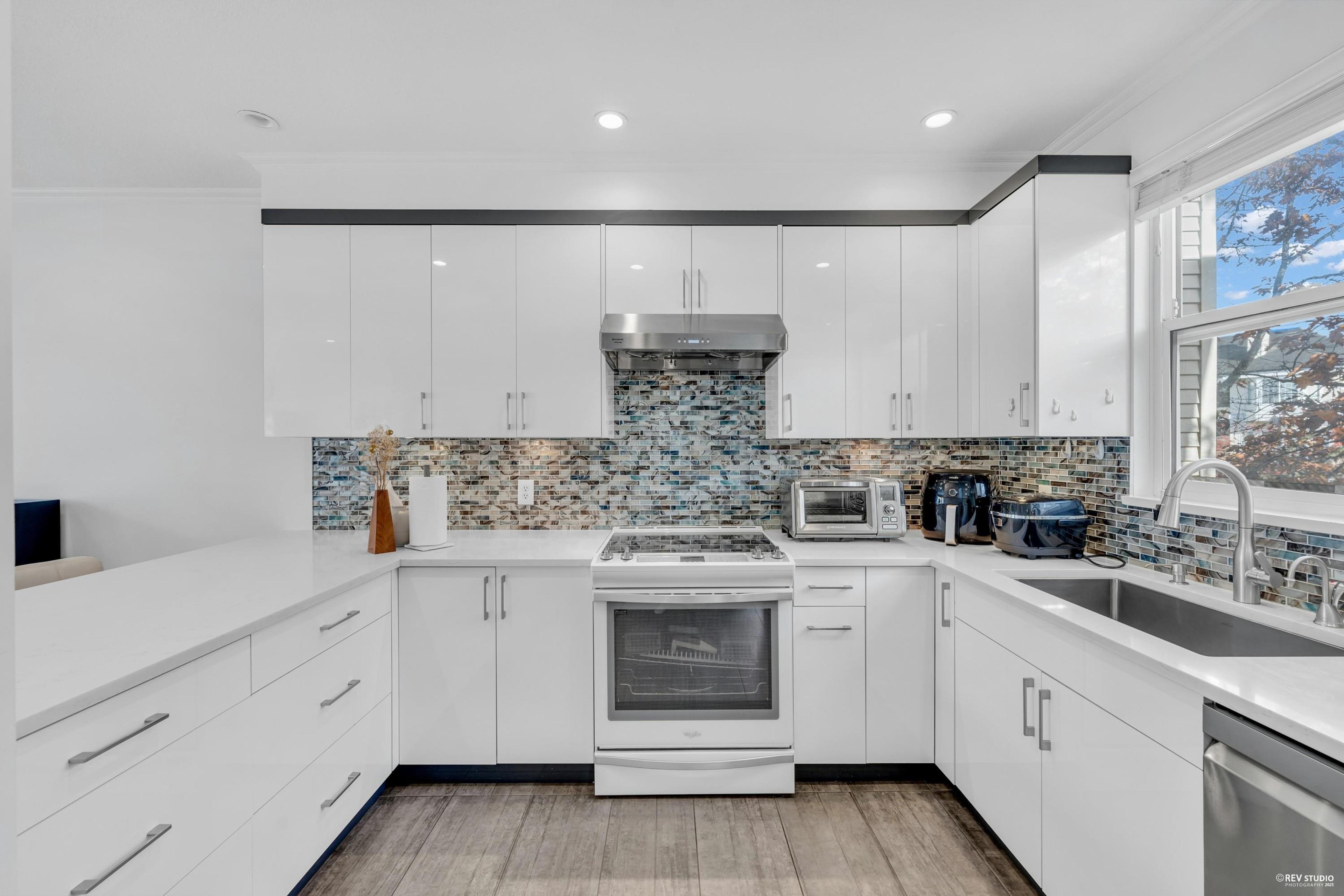 #11 12331 MCNEELY DRIVE - Image 2