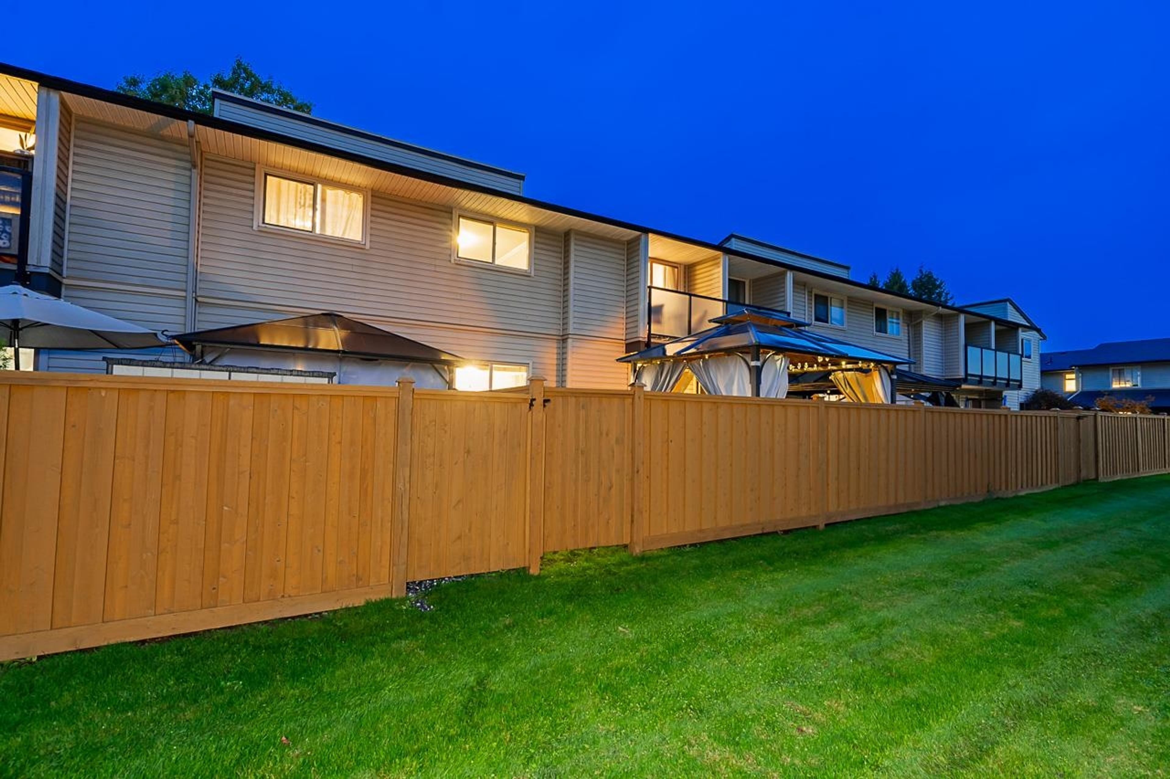 27456 32 Avenue, Langley - Exteriors - Full Complex View - Photo 3