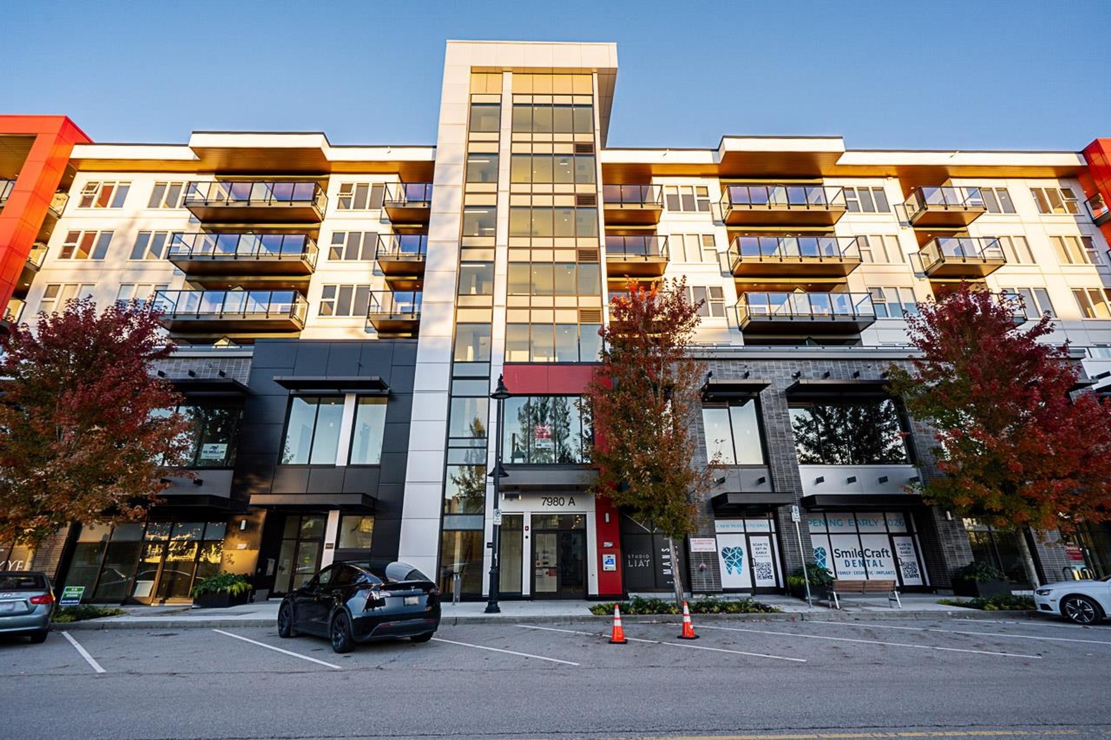 #A407 7980 206A STREET - Image 2