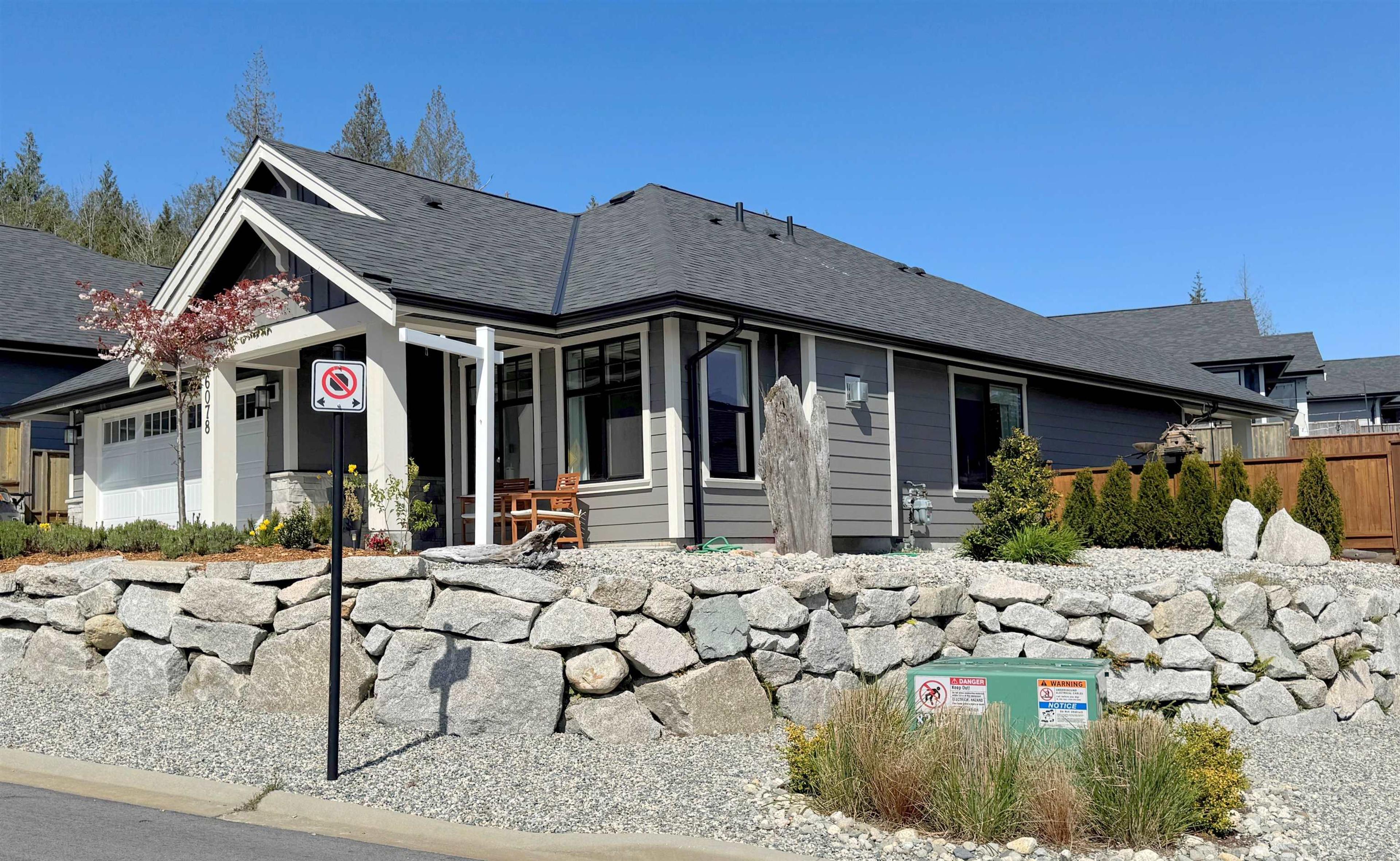 5645 Kingbird Crescent, Sechelt - Exteriors - Photo 1