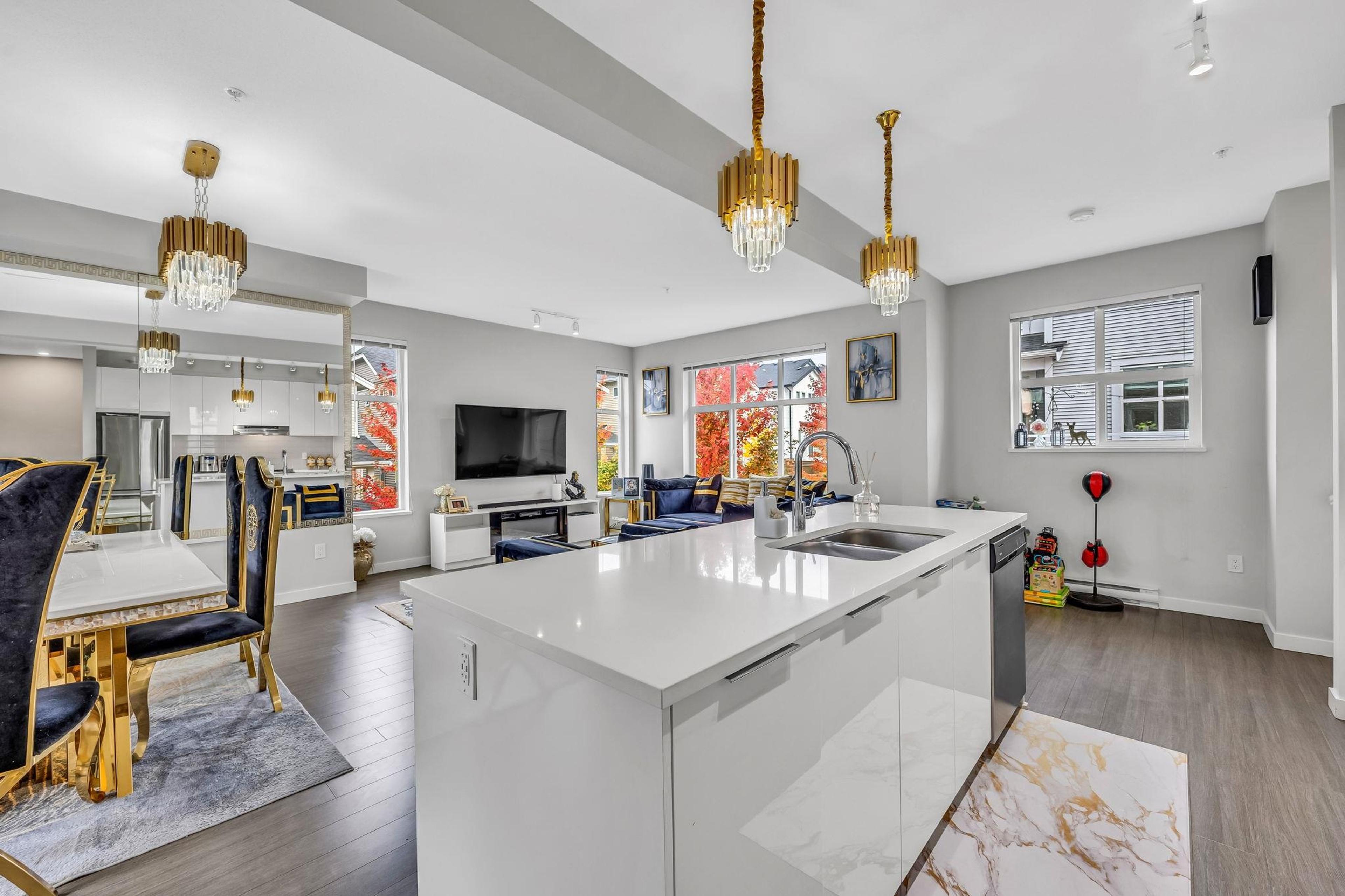 #1505 11295 PAZARENA PLACE - Image 3