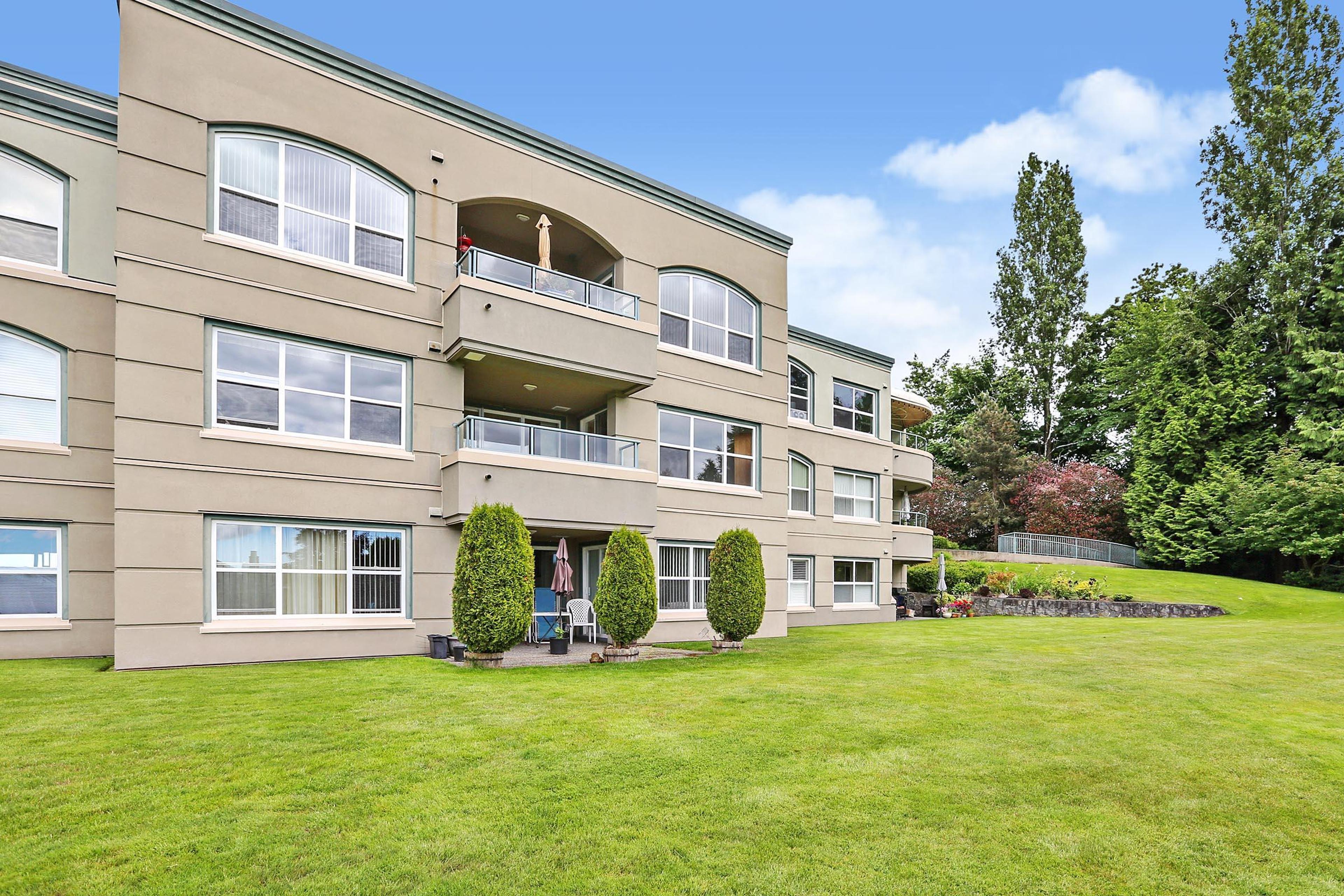 1725501 128 Street, Surrey - Exteriors - Photo 3