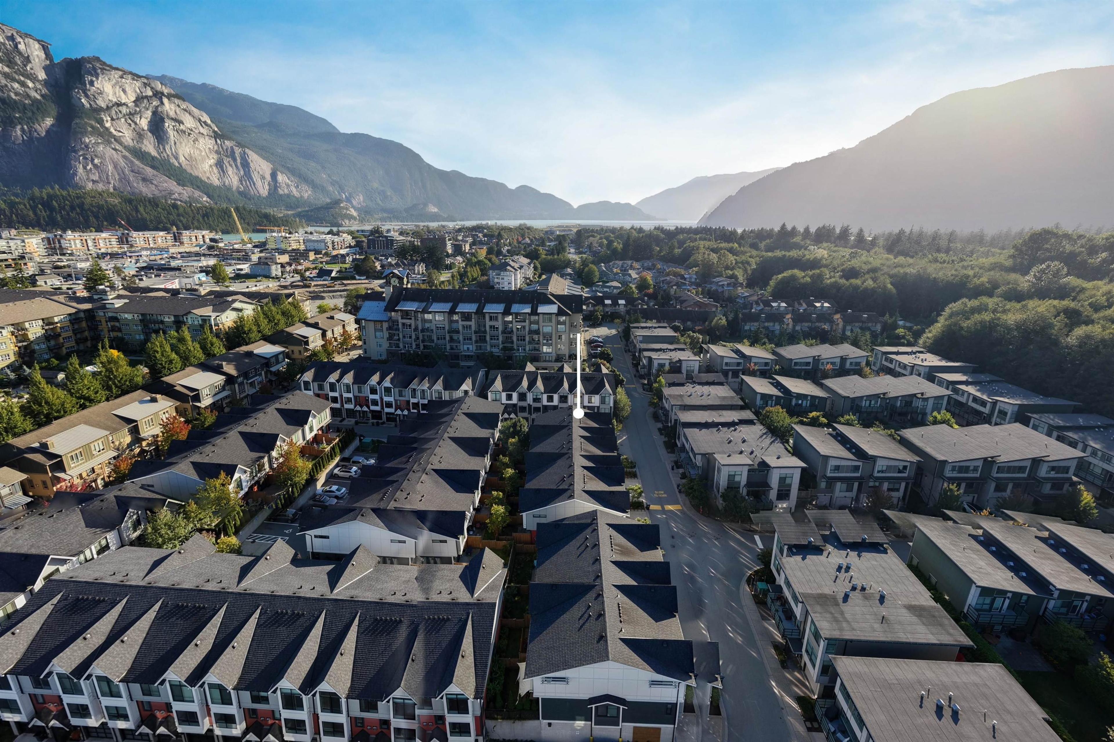 1220 Granite Drive, Squamish - Exteriors - Full Complex View, Drone/Aerial View - Photo 2