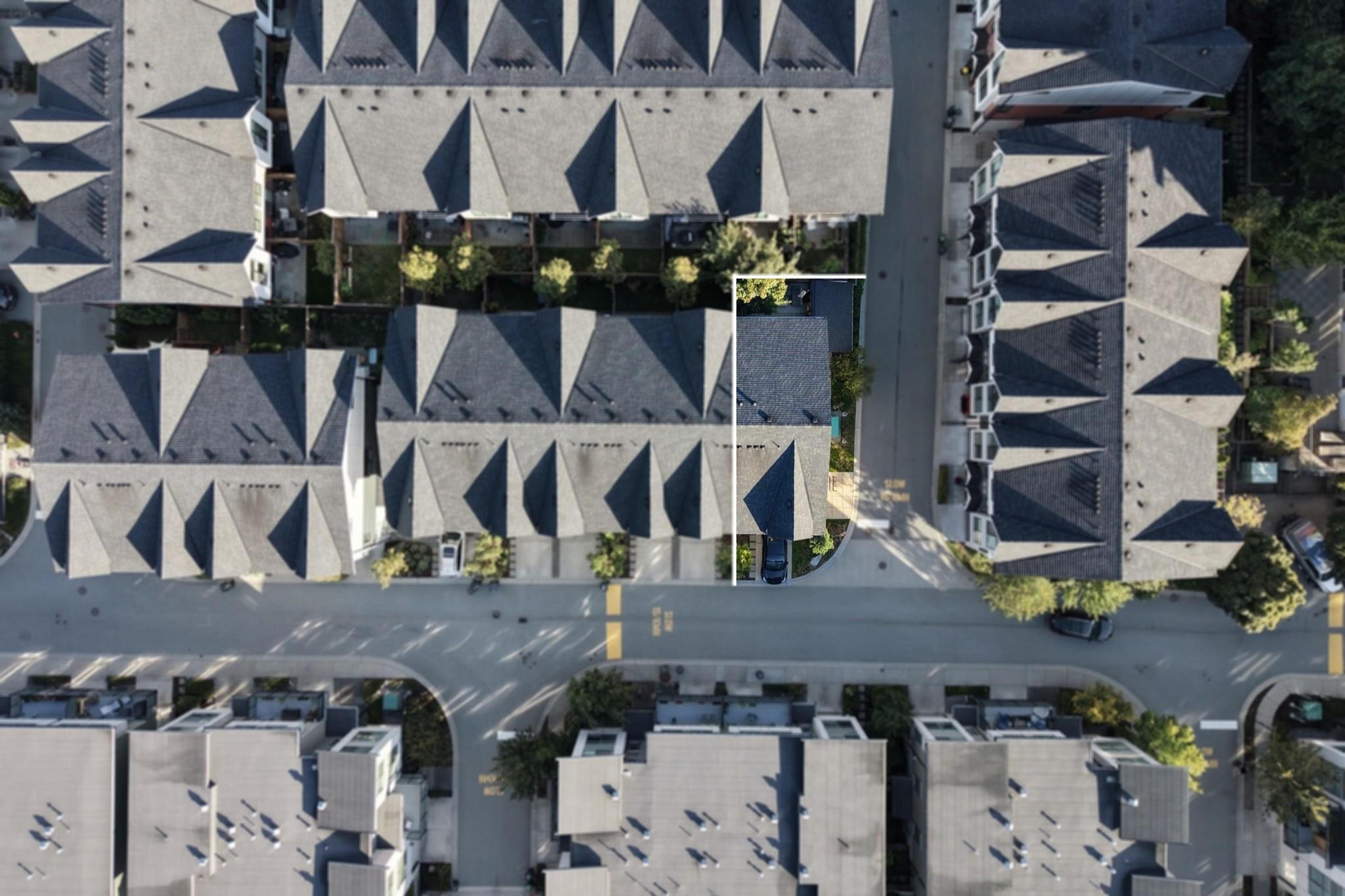 1220 Granite Drive, Squamish - Exteriors - Drone/Aerial View, Full Complex View, Marked/Pin - Photo 4