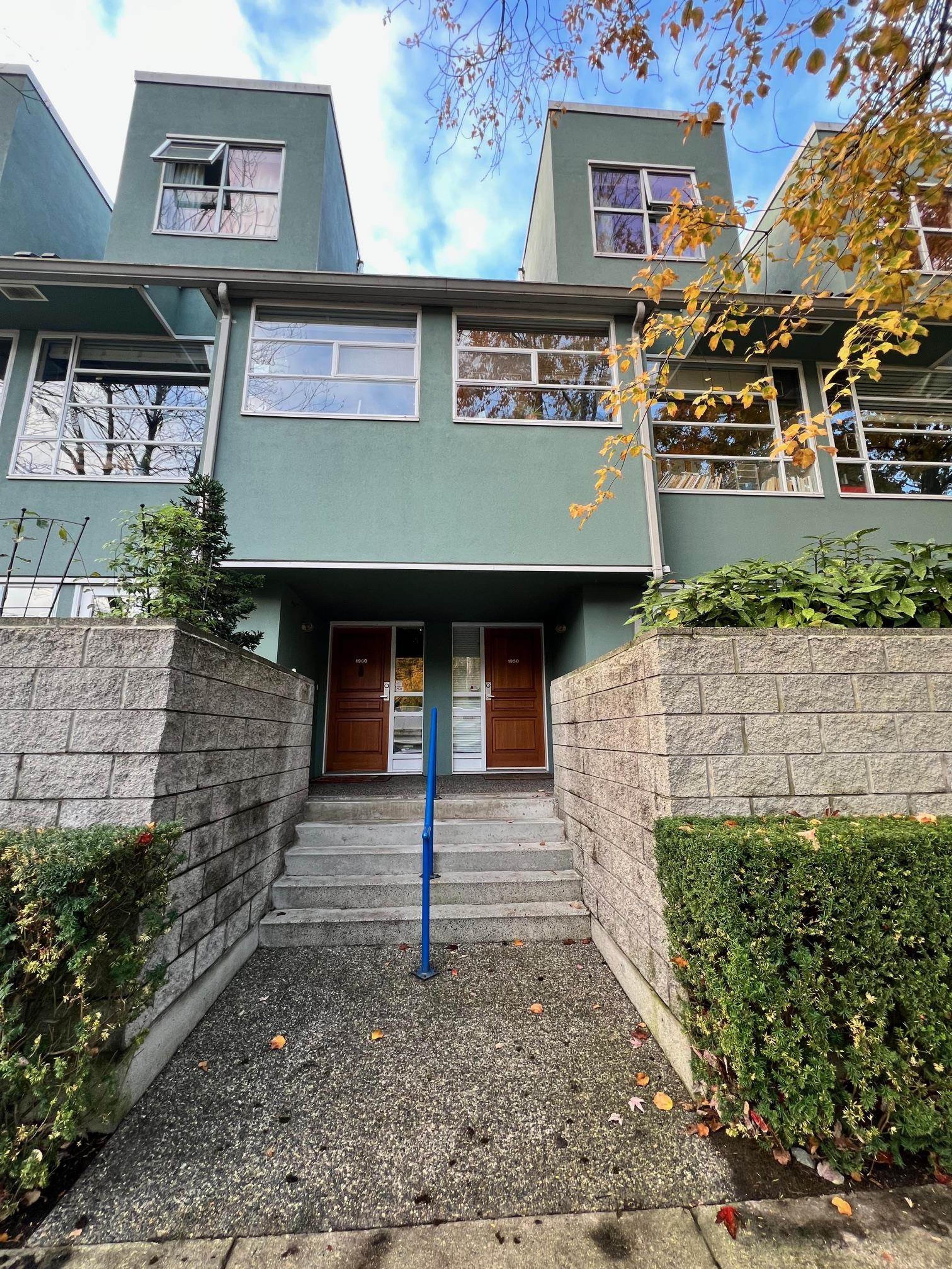 1990 SE Kent Avenue, Vancouver - Exteriors - Photo 1