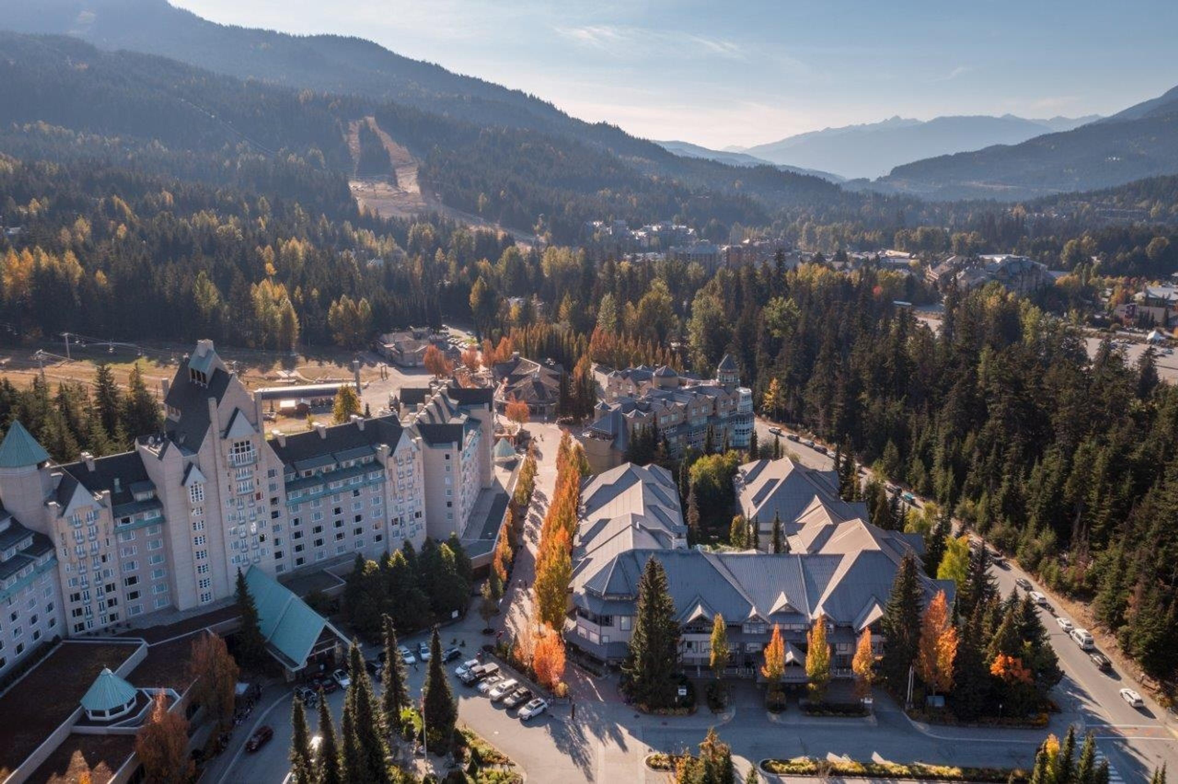 #321 4573 CHATEAU BOULEVARD - Image 3