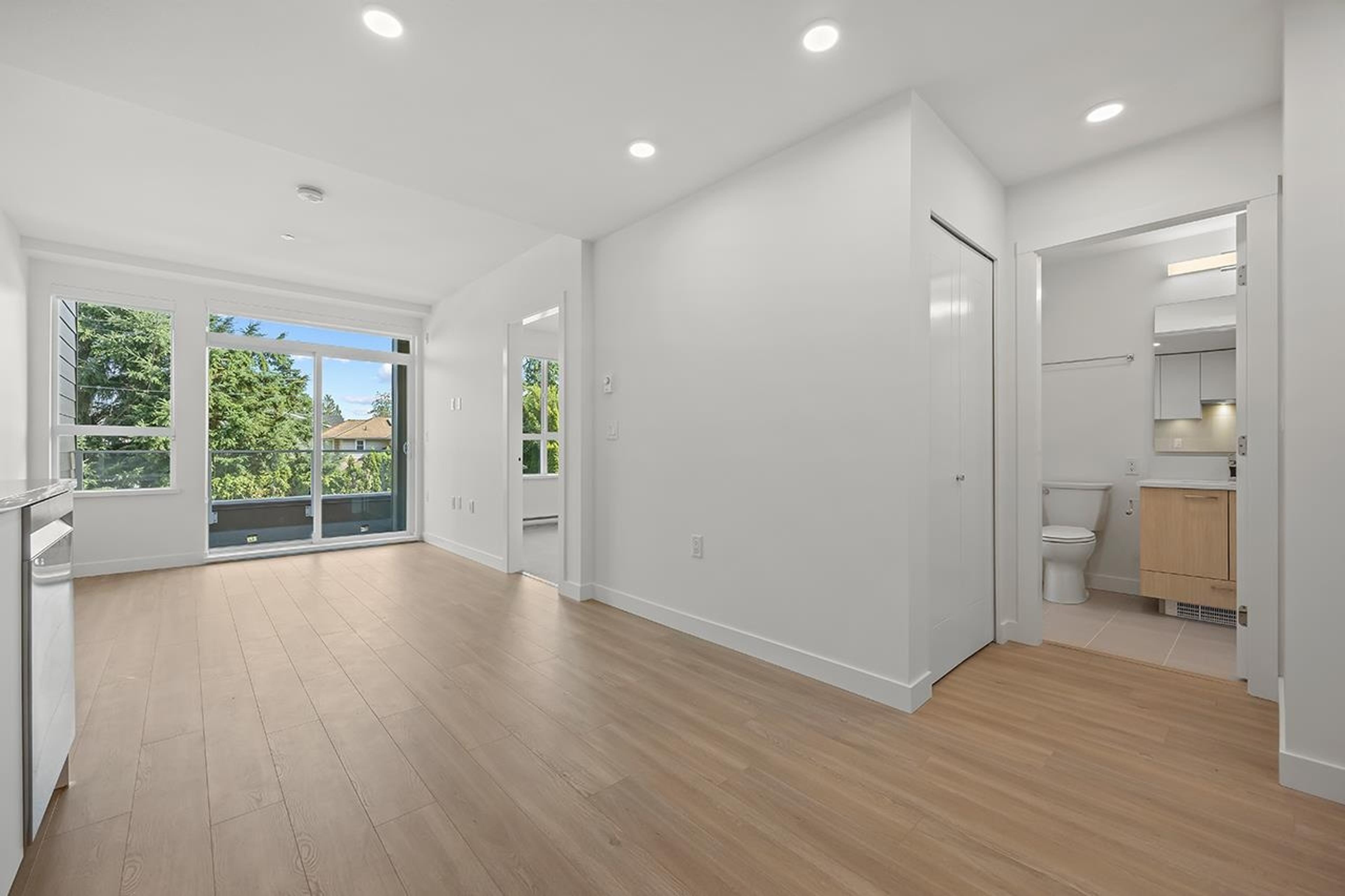 #208 723 GROVER AVENUE - Image 3