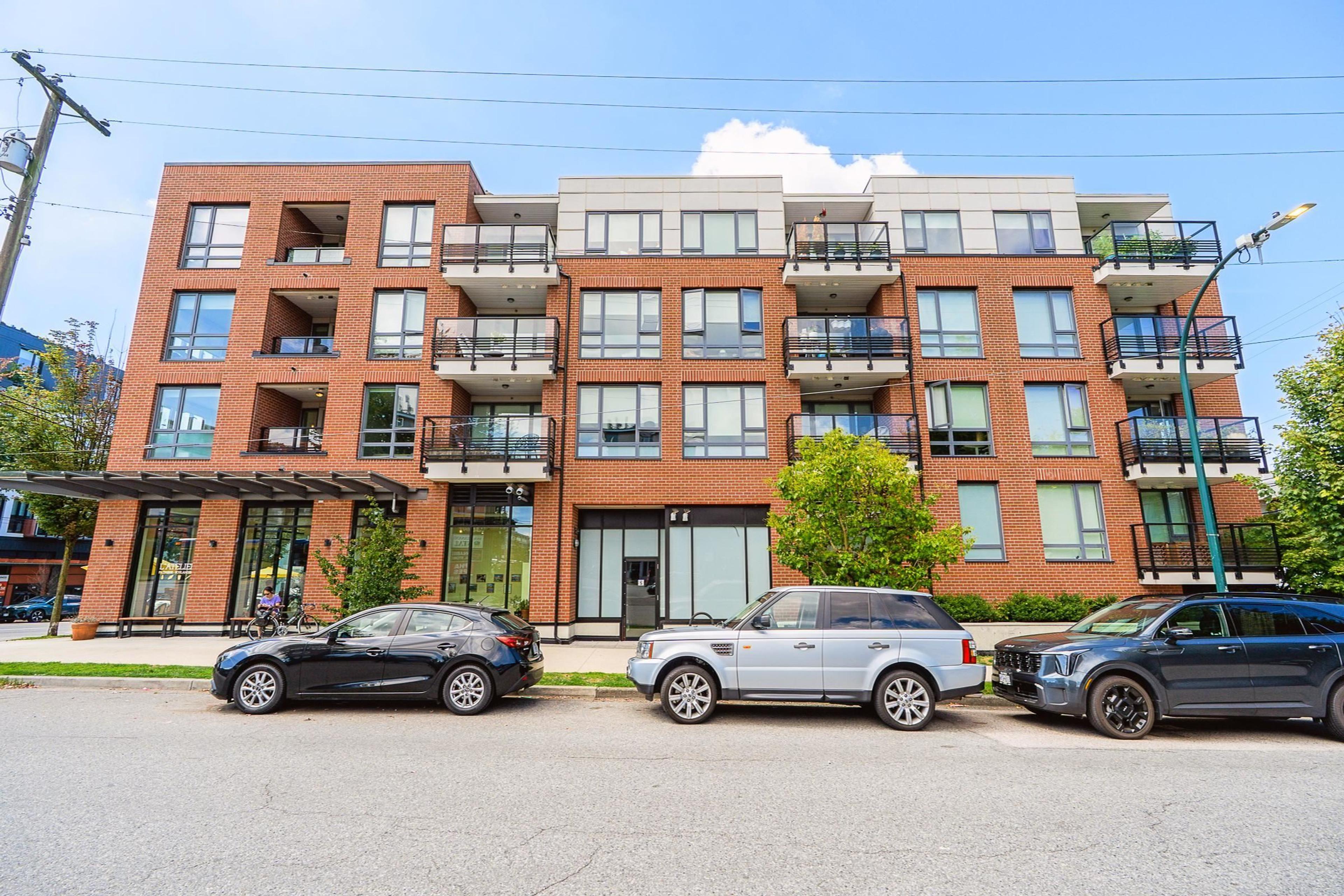 2477 Carolina Street, Vancouver - Exteriors - Full Complex View - Photo 4