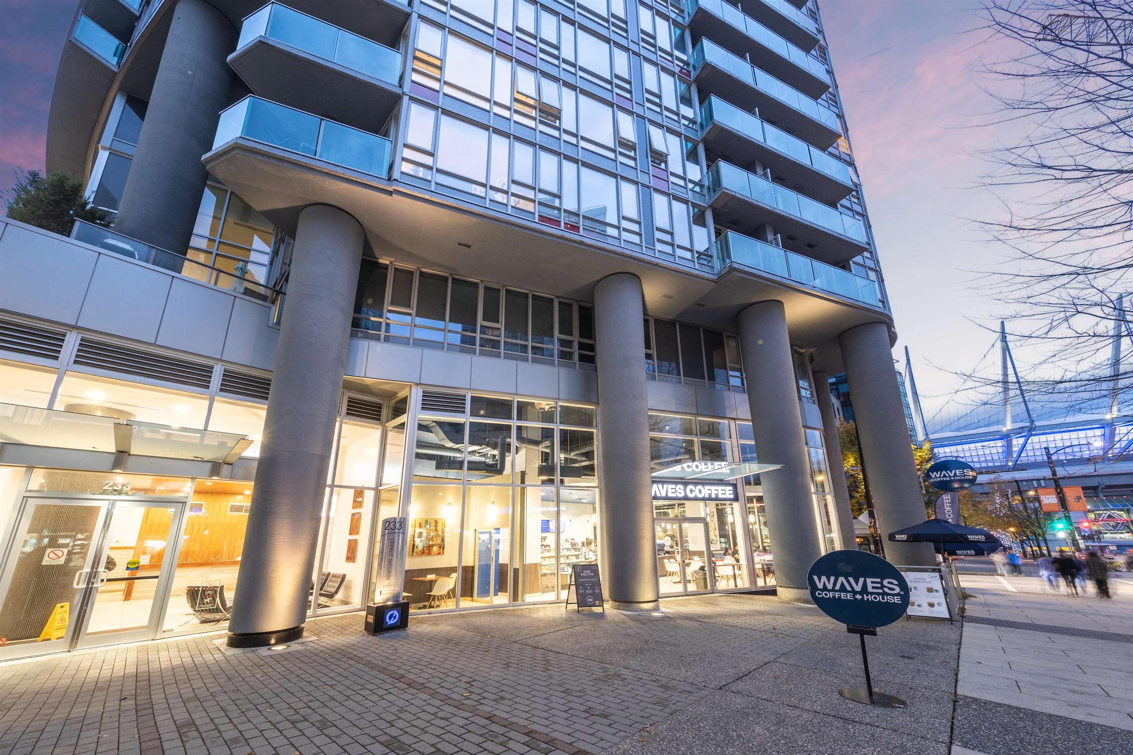 #1606 233 ROBSON STREET - Image 2