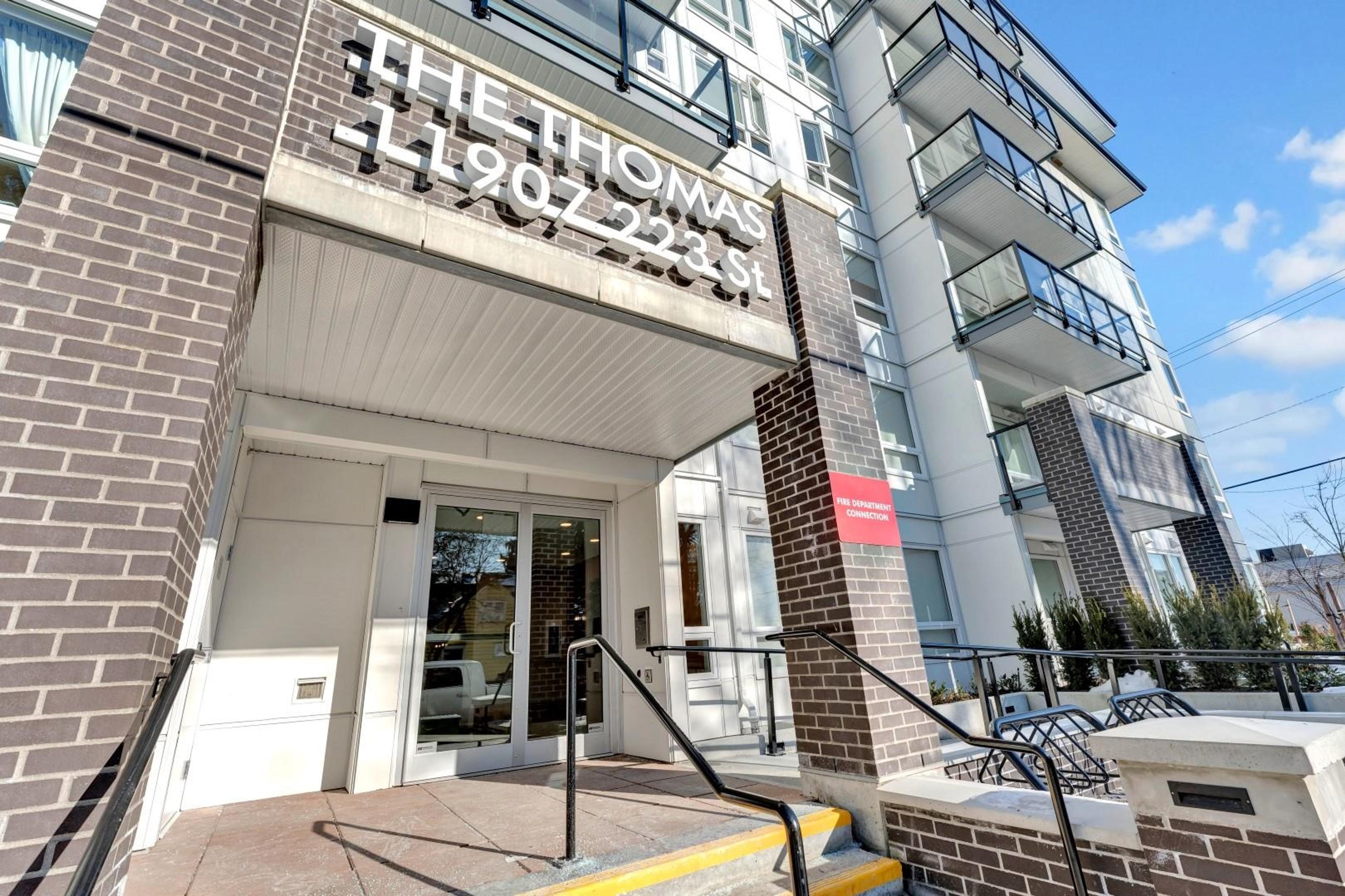 11907 223 Street, Maple Ridge - Exteriors - Photo 3