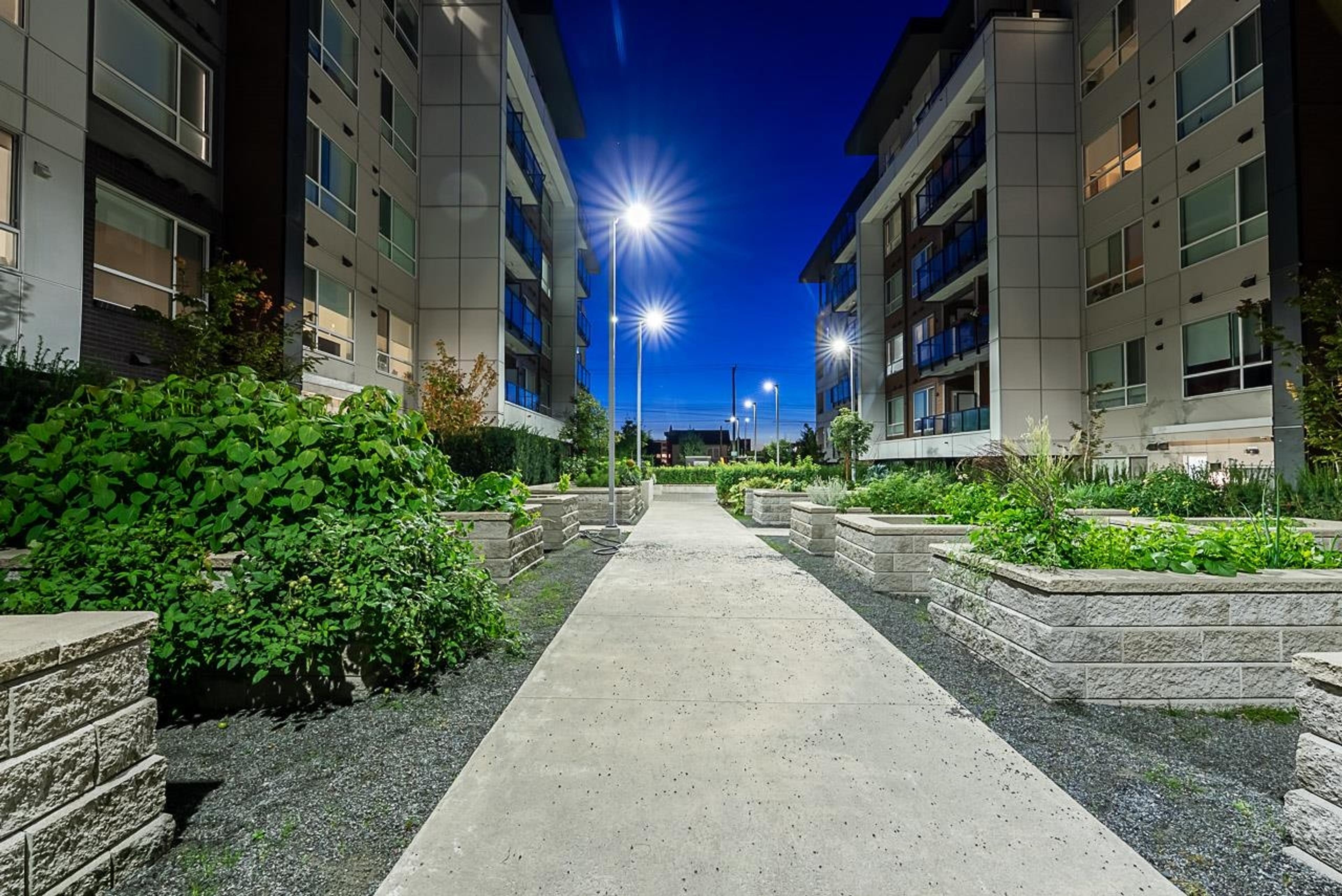 20834 80 Avenue, Langley - Exteriors - Full Complex View - Photo 6