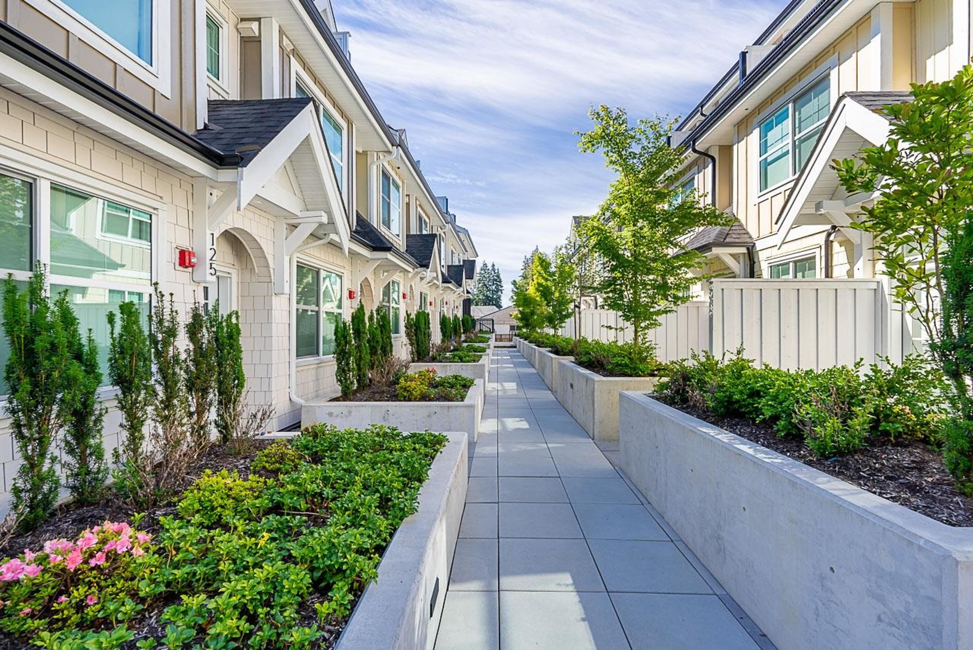 #120 707 ROBINSON STREET - Image 3