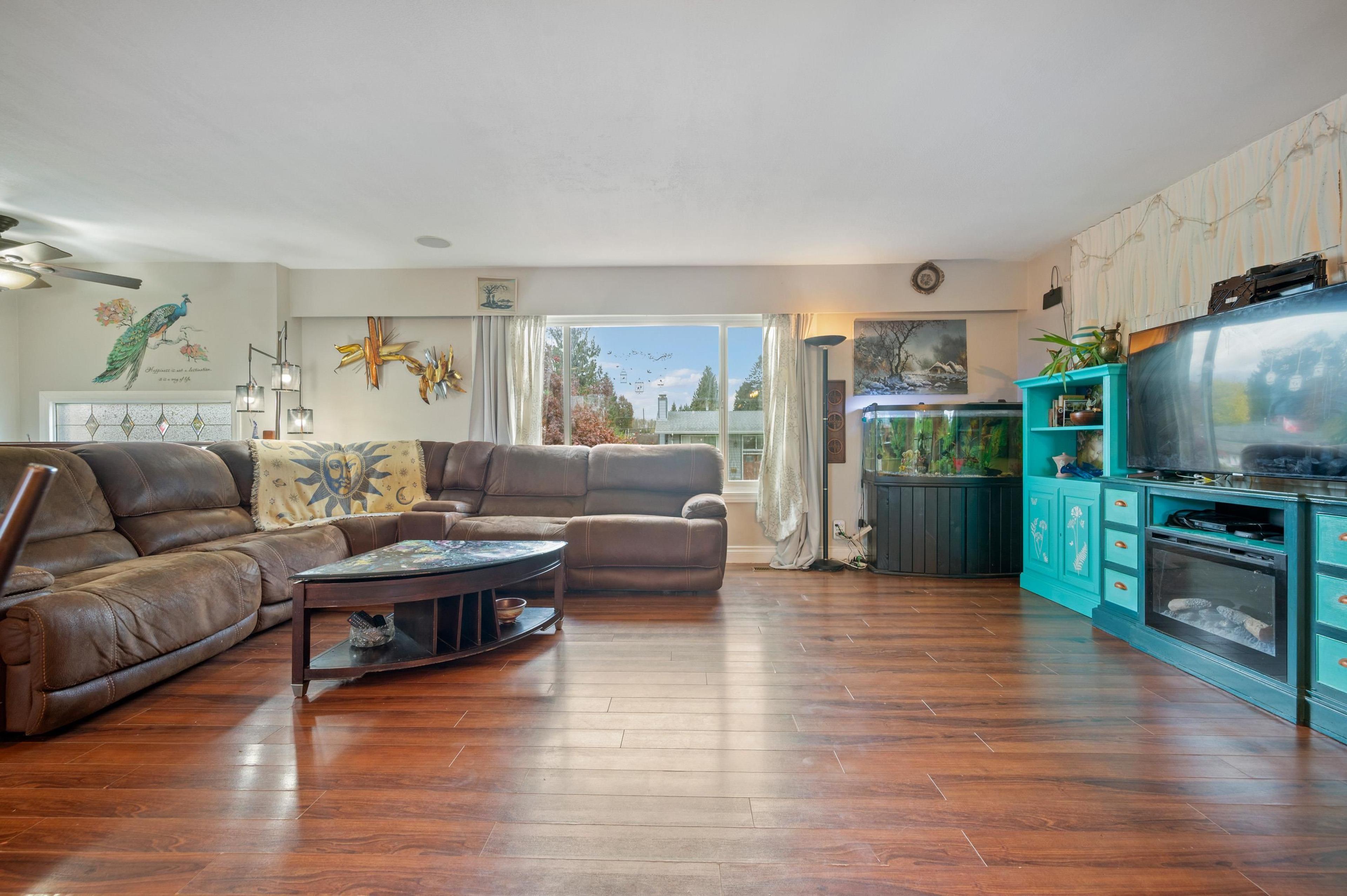 45305 PAISLEY AVENUE - Image 3