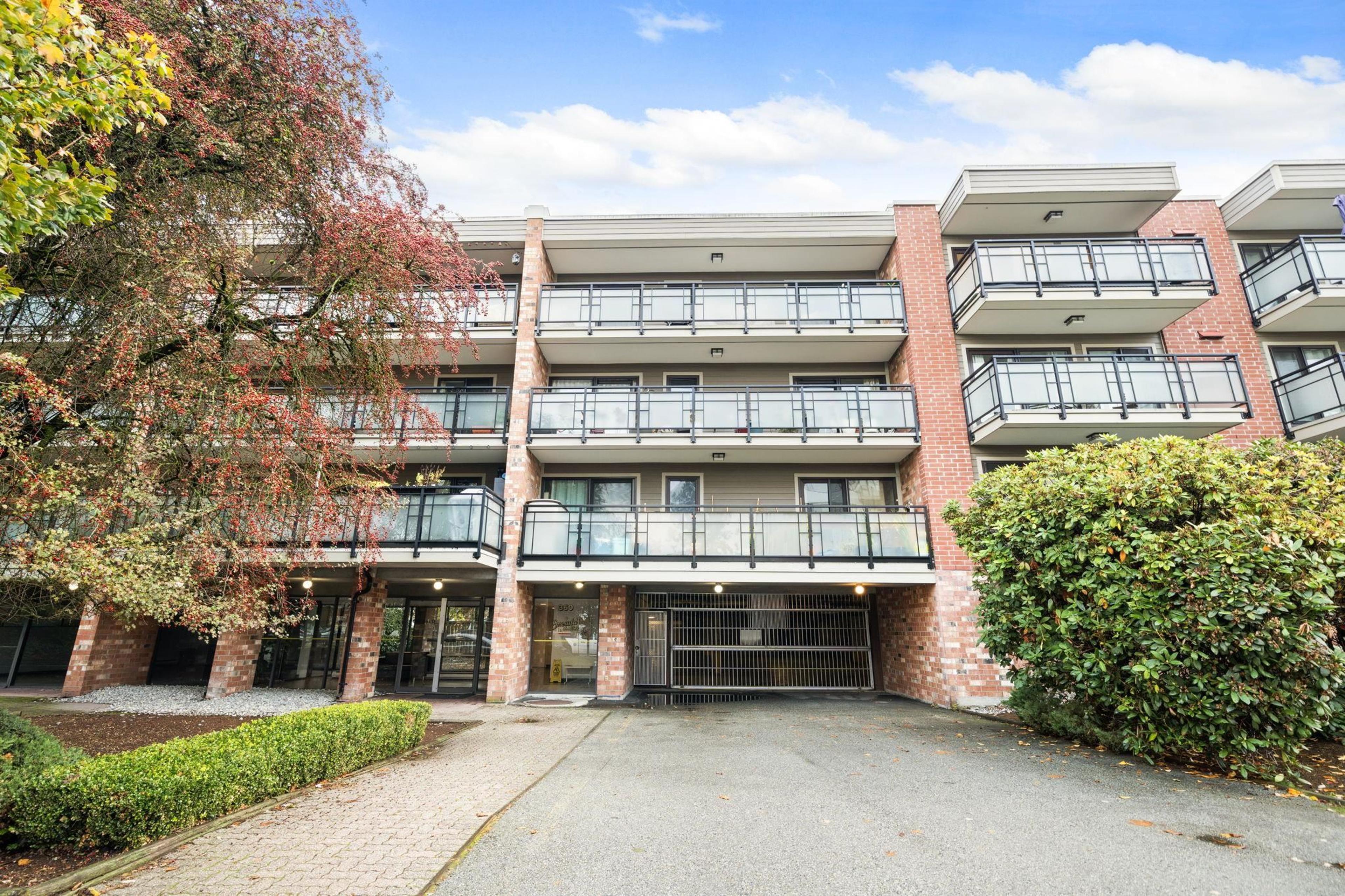 360 E 2nd Street, North Vancouver - Exteriors - Photo 1