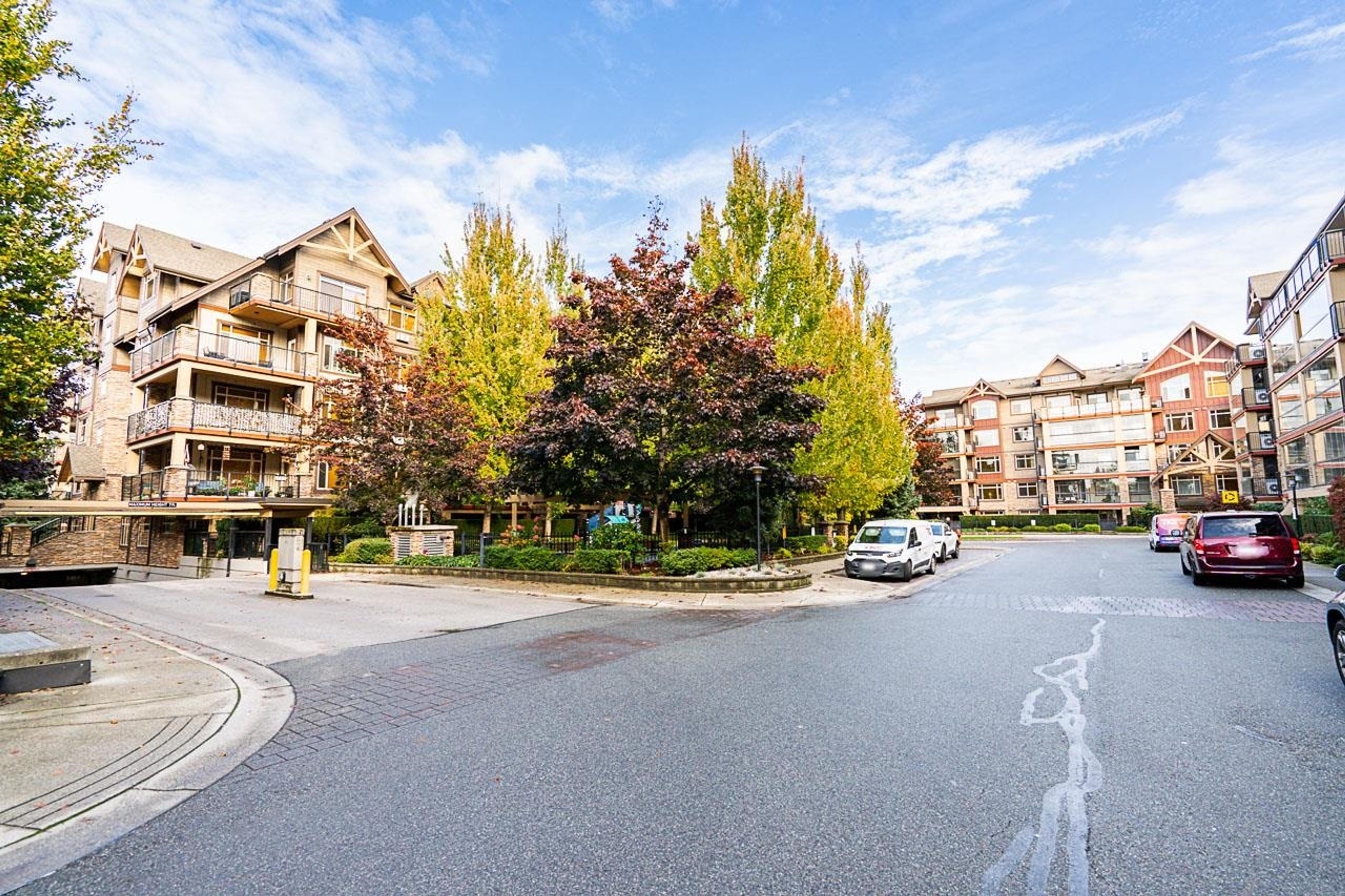 #581 8288 207A STREET - Image 2