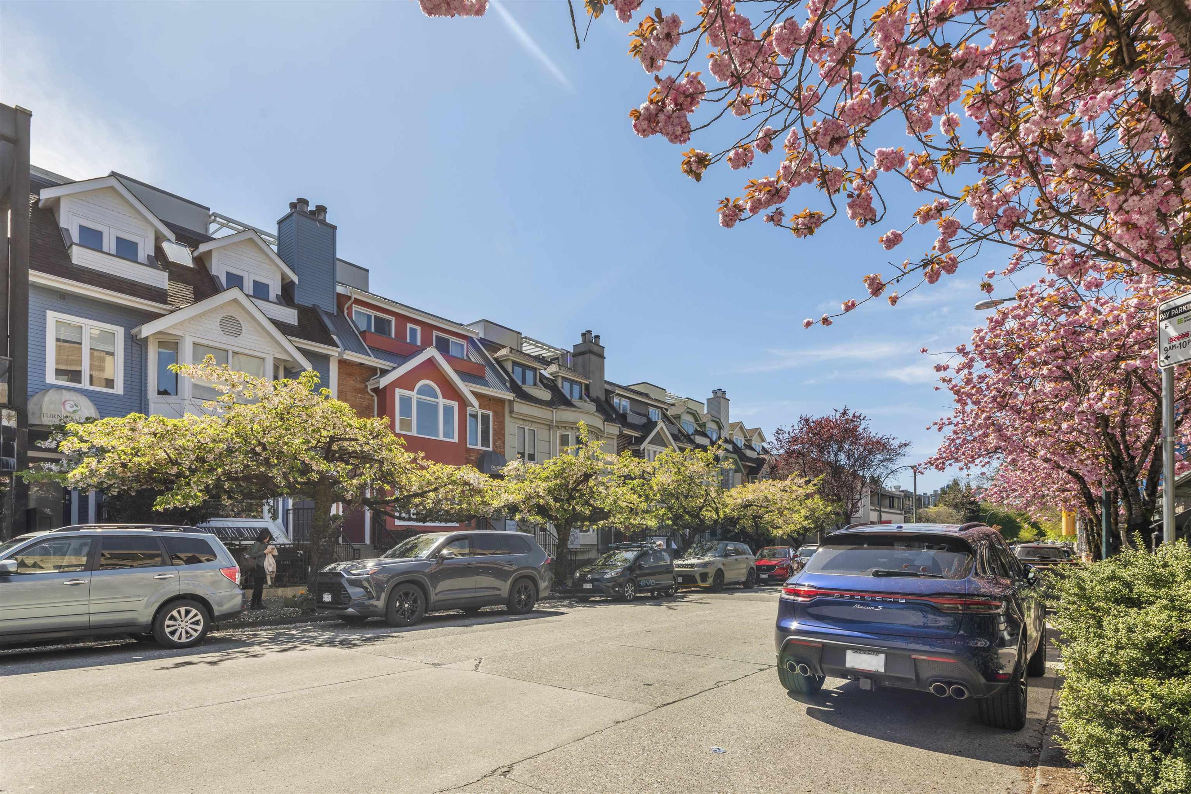 1858 W 1st Avenue, Vancouver - Exteriors - Full Complex View - Photo 3