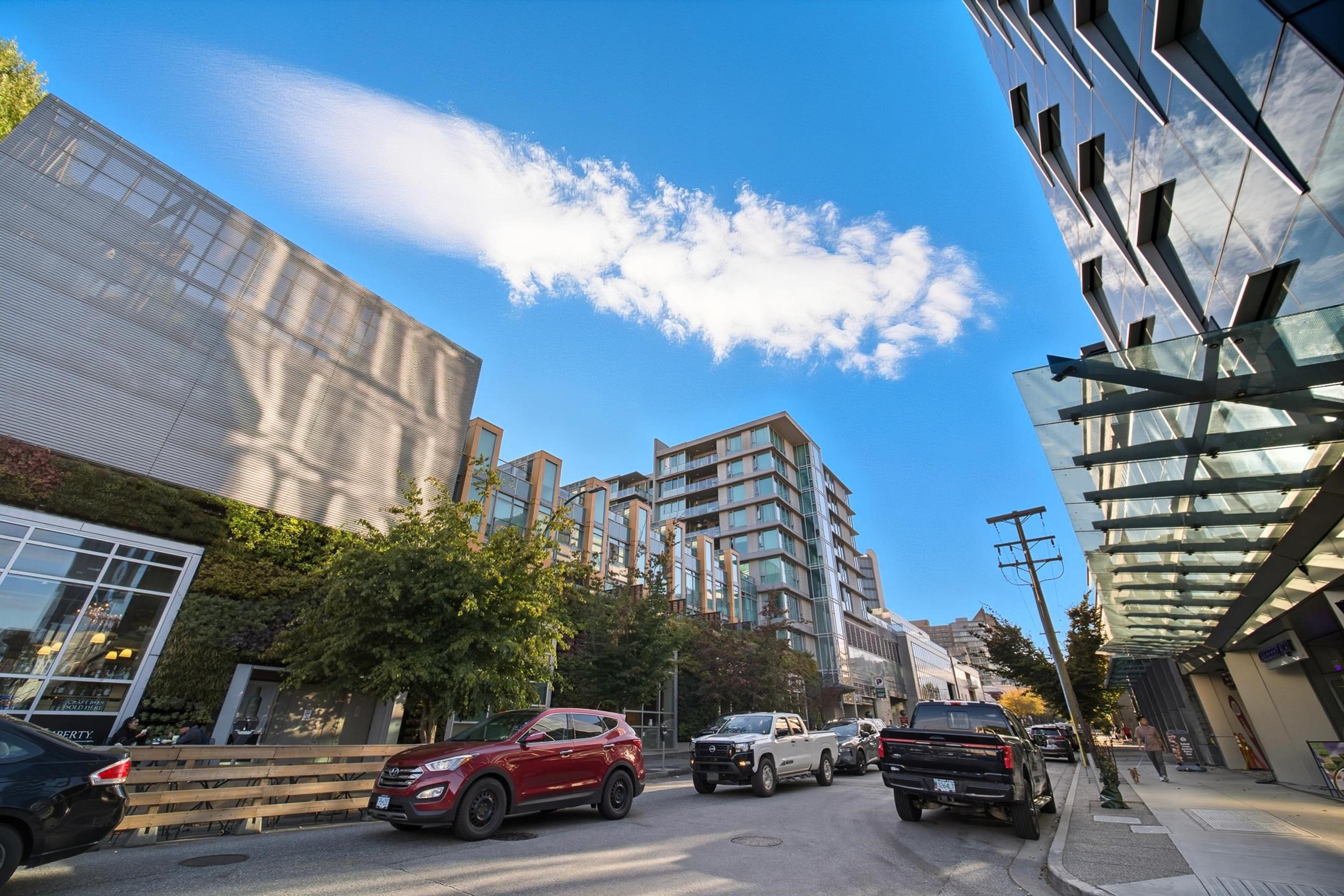 522 W 8th Avenue, Vancouver - Exteriors - Full Complex View - Photo 5