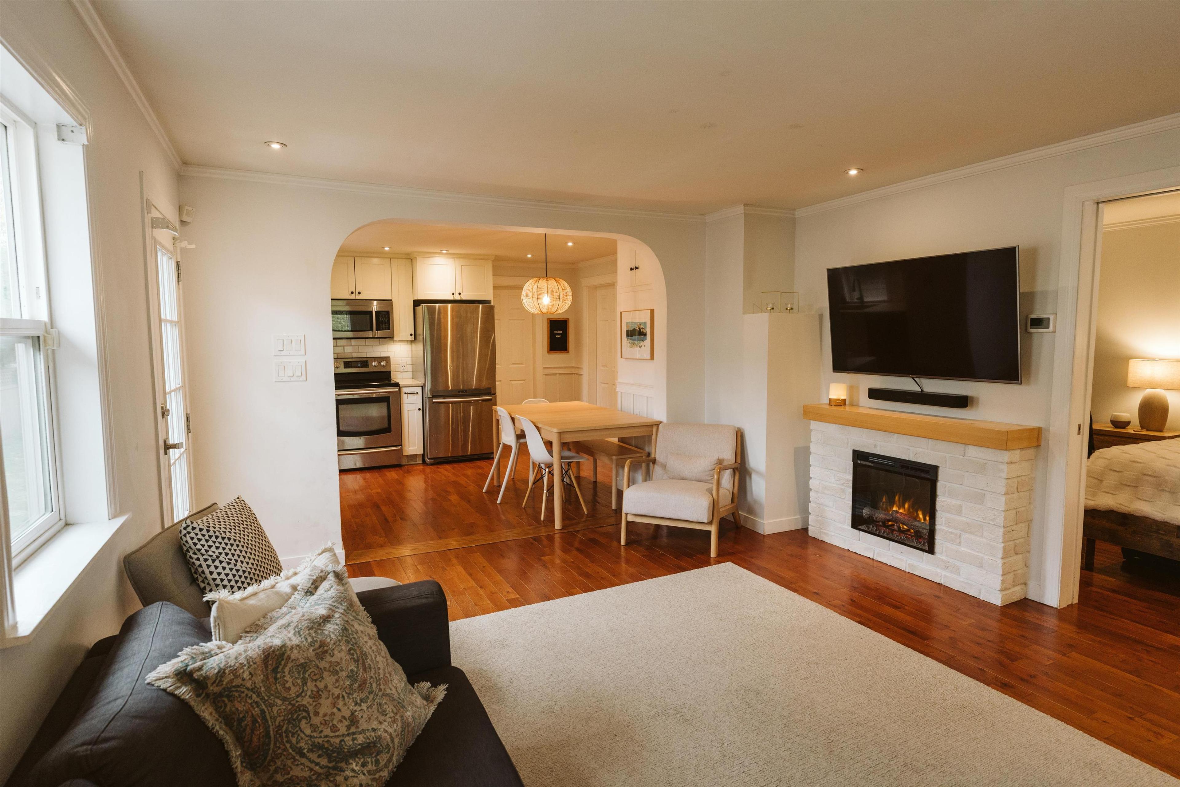 20850 52 AVENUE - Image 2