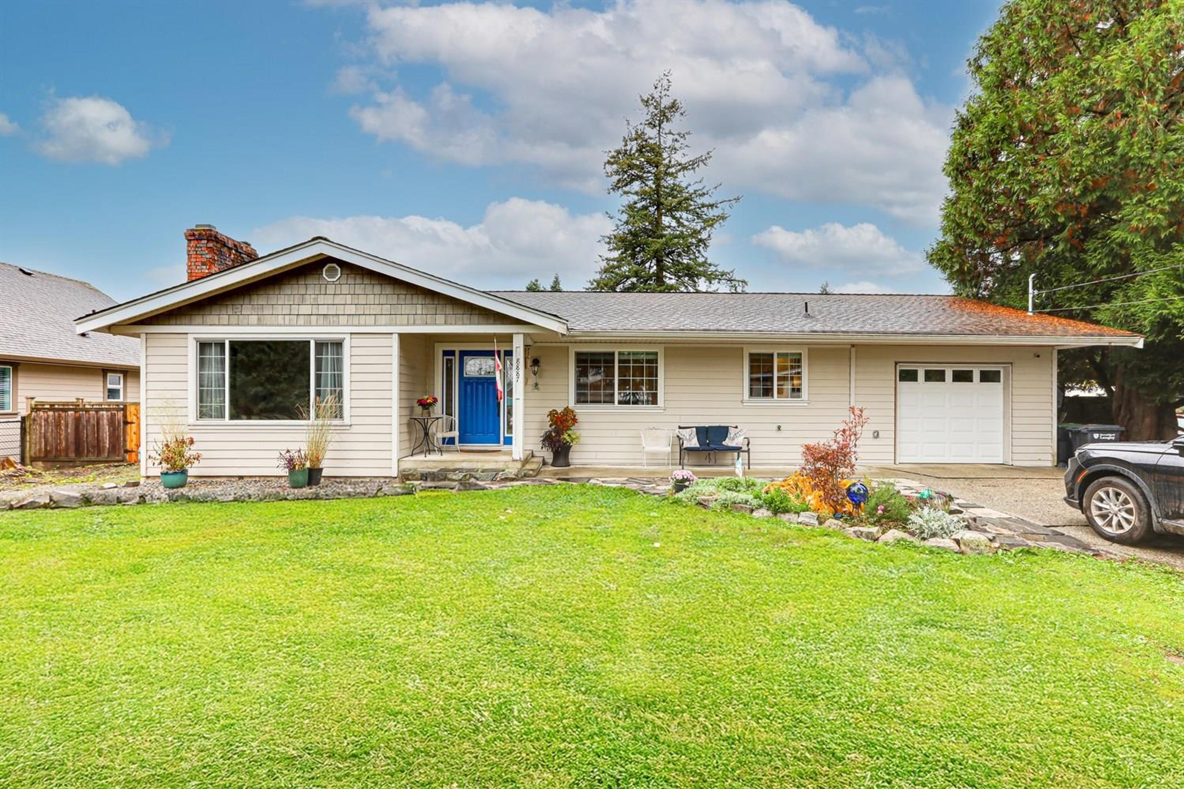 8887 GAY STREET - Main Image