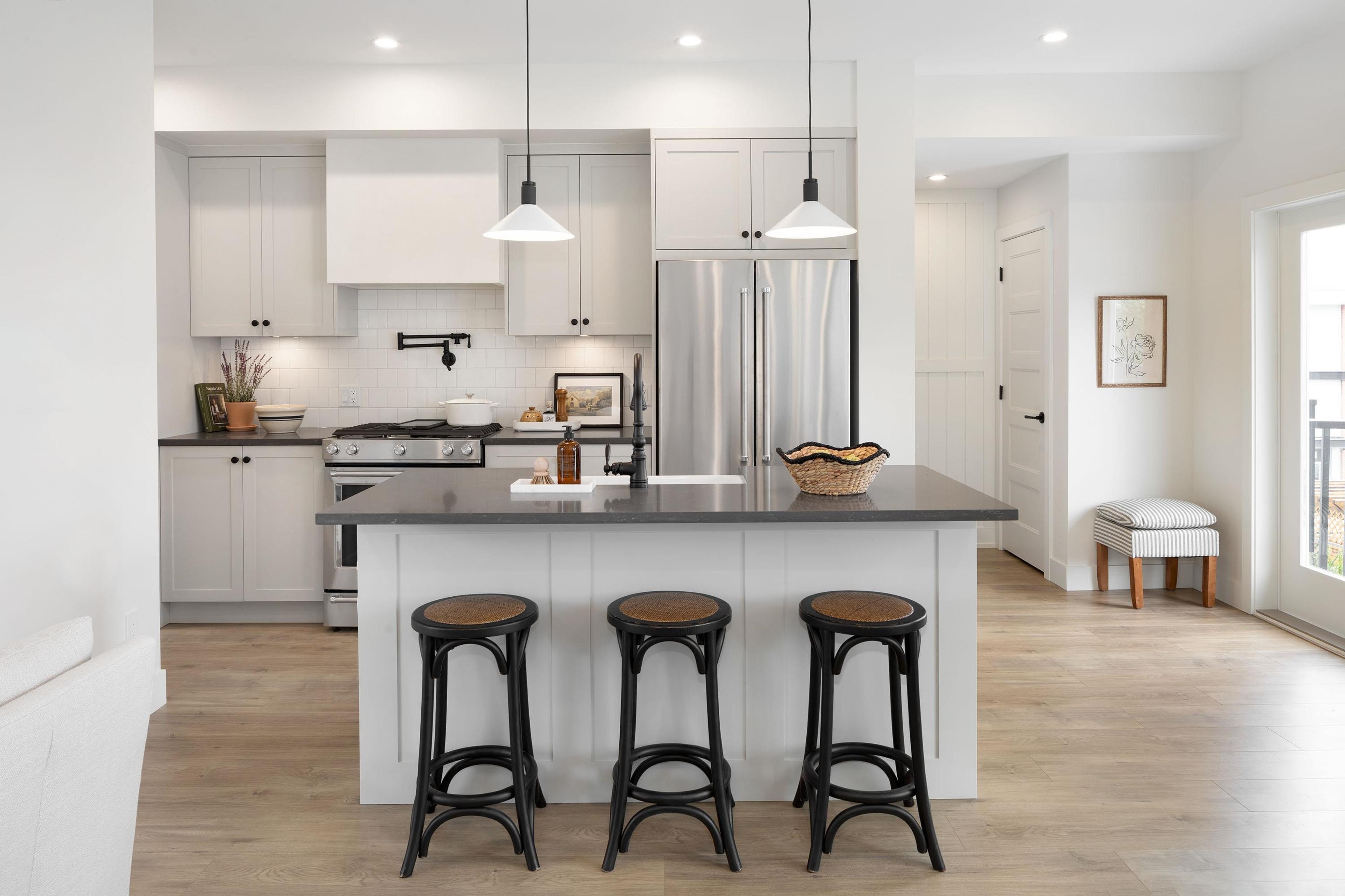 #30 20329 80 AVENUE - Main Image