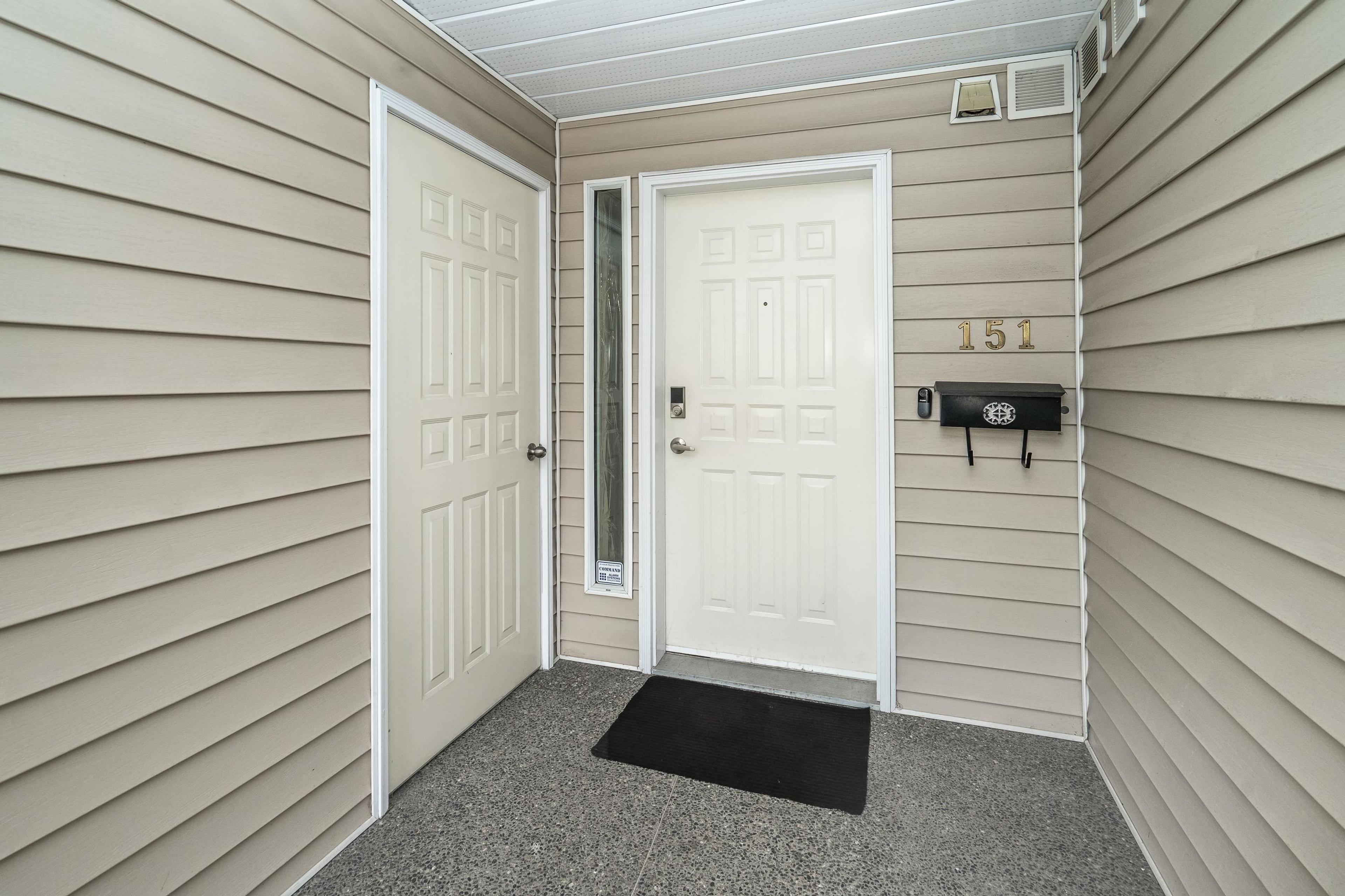 6875 121 Street, Surrey - Exteriors - Photo 5