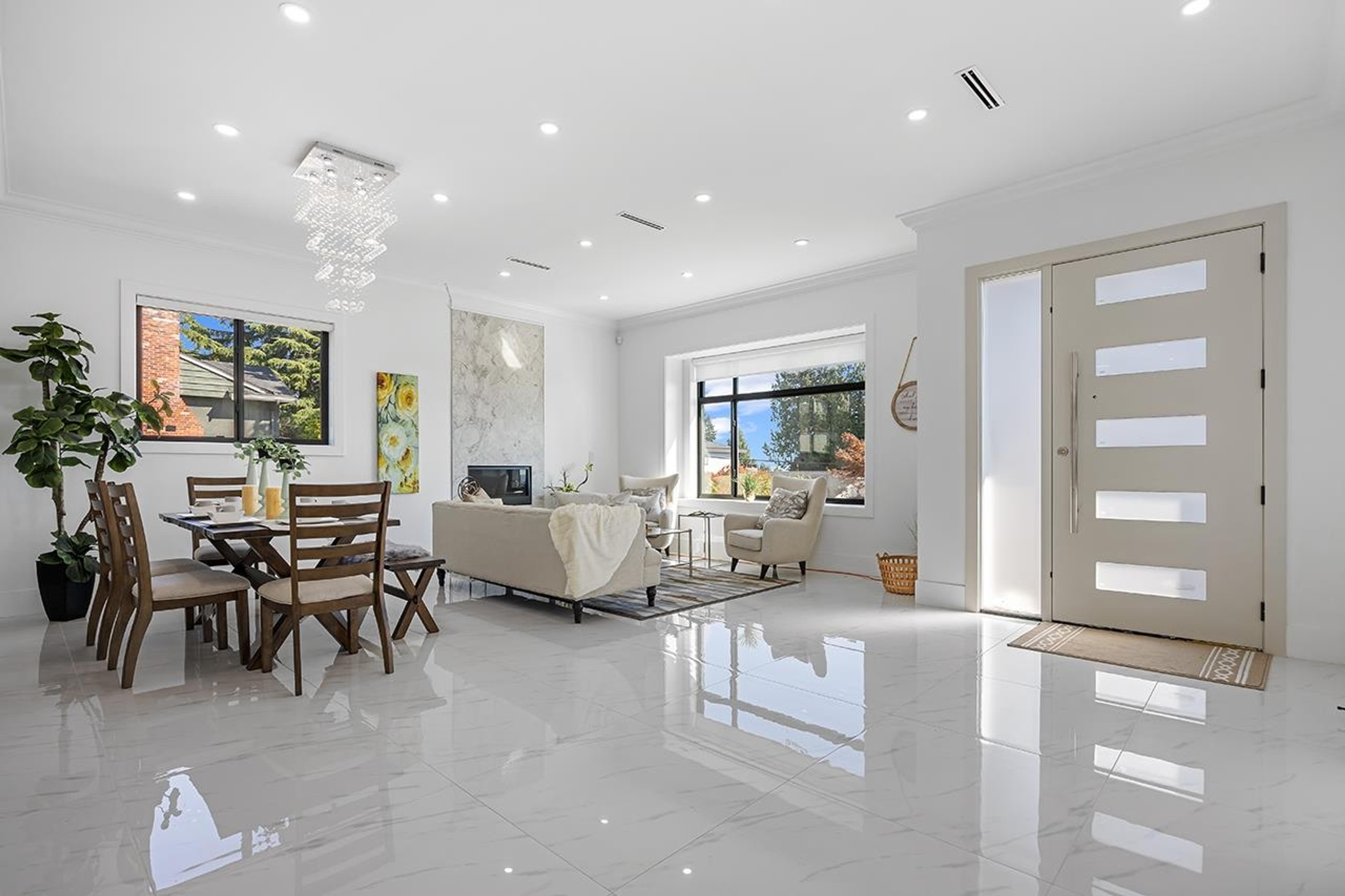 4527 CLINTON STREET - Image 3