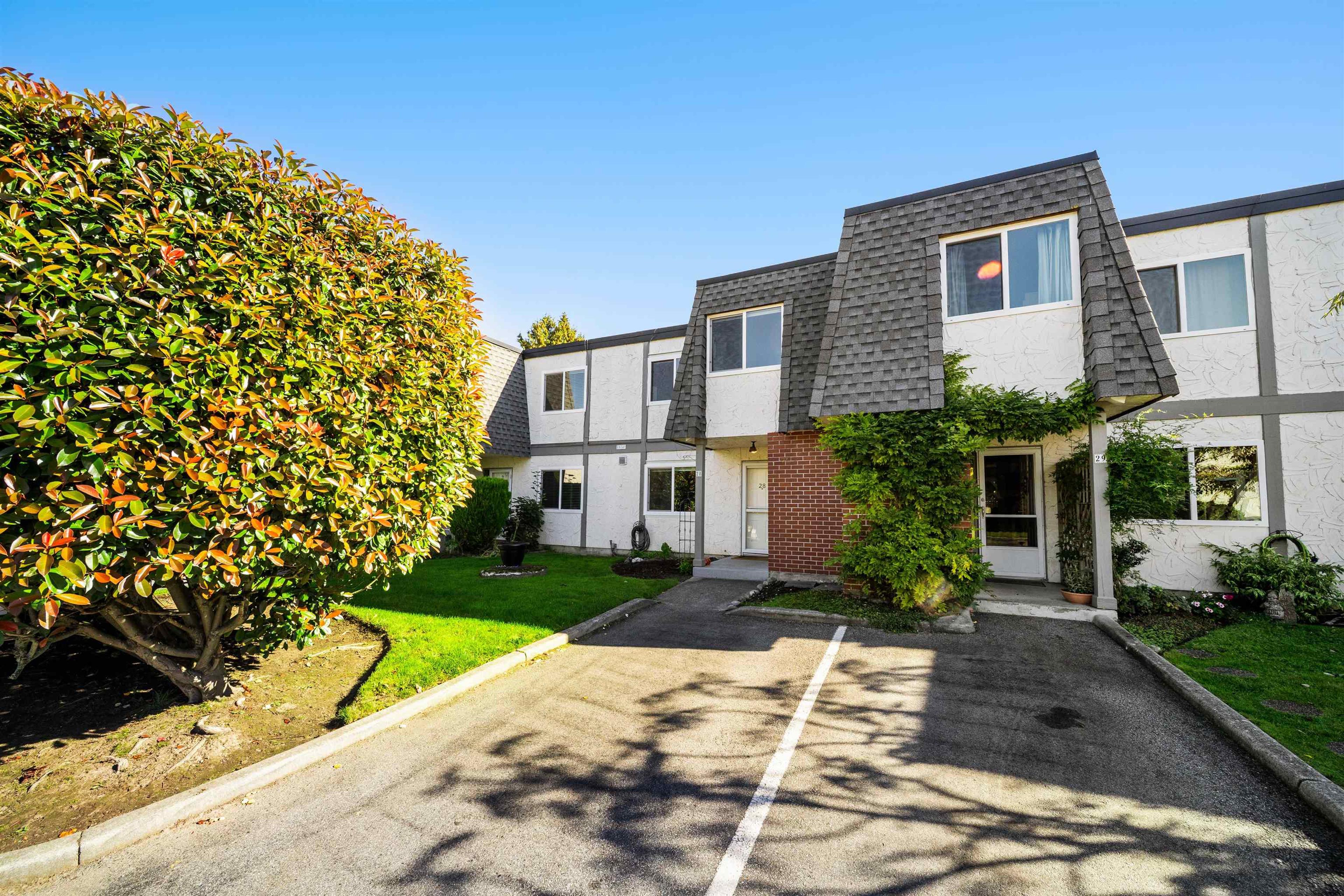 10840 Springmont Drive, Richmond - Exteriors - Photo 3