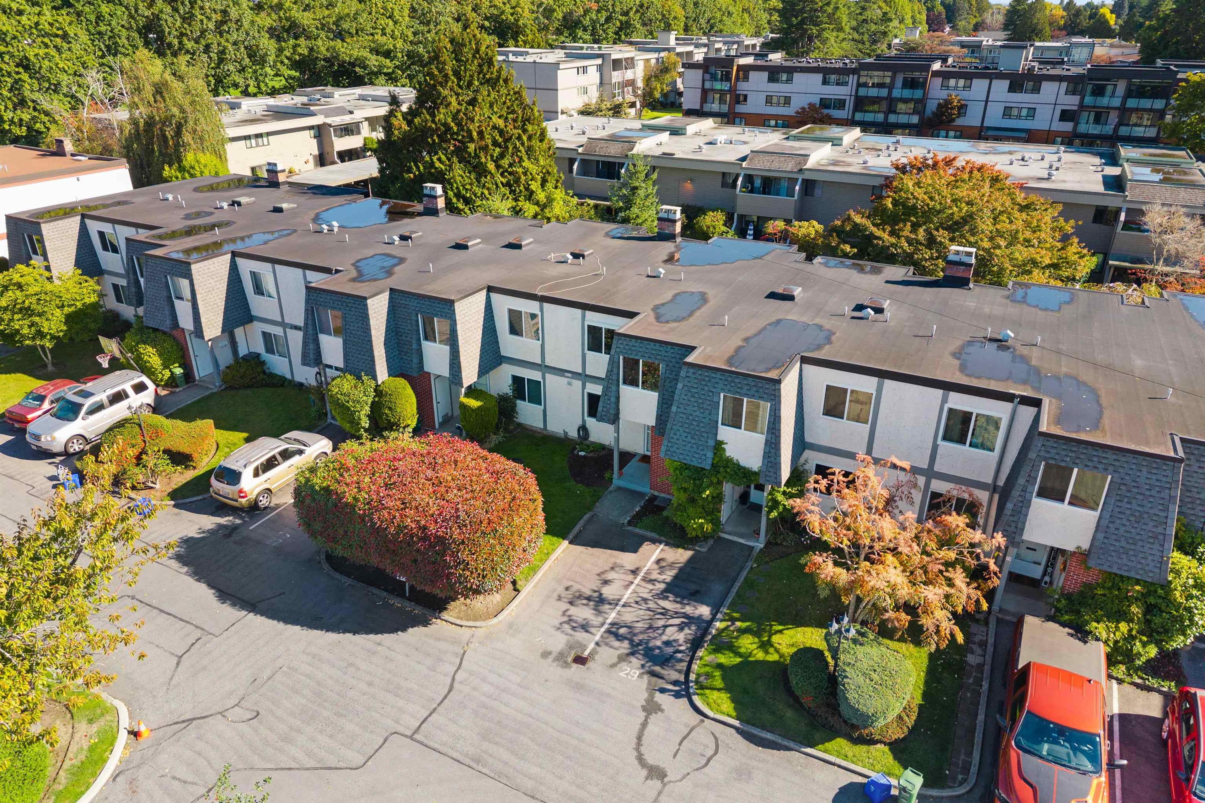 10840 Springmont Drive, Richmond - Exteriors - Full Complex View, Drone/Aerial View - Photo 4