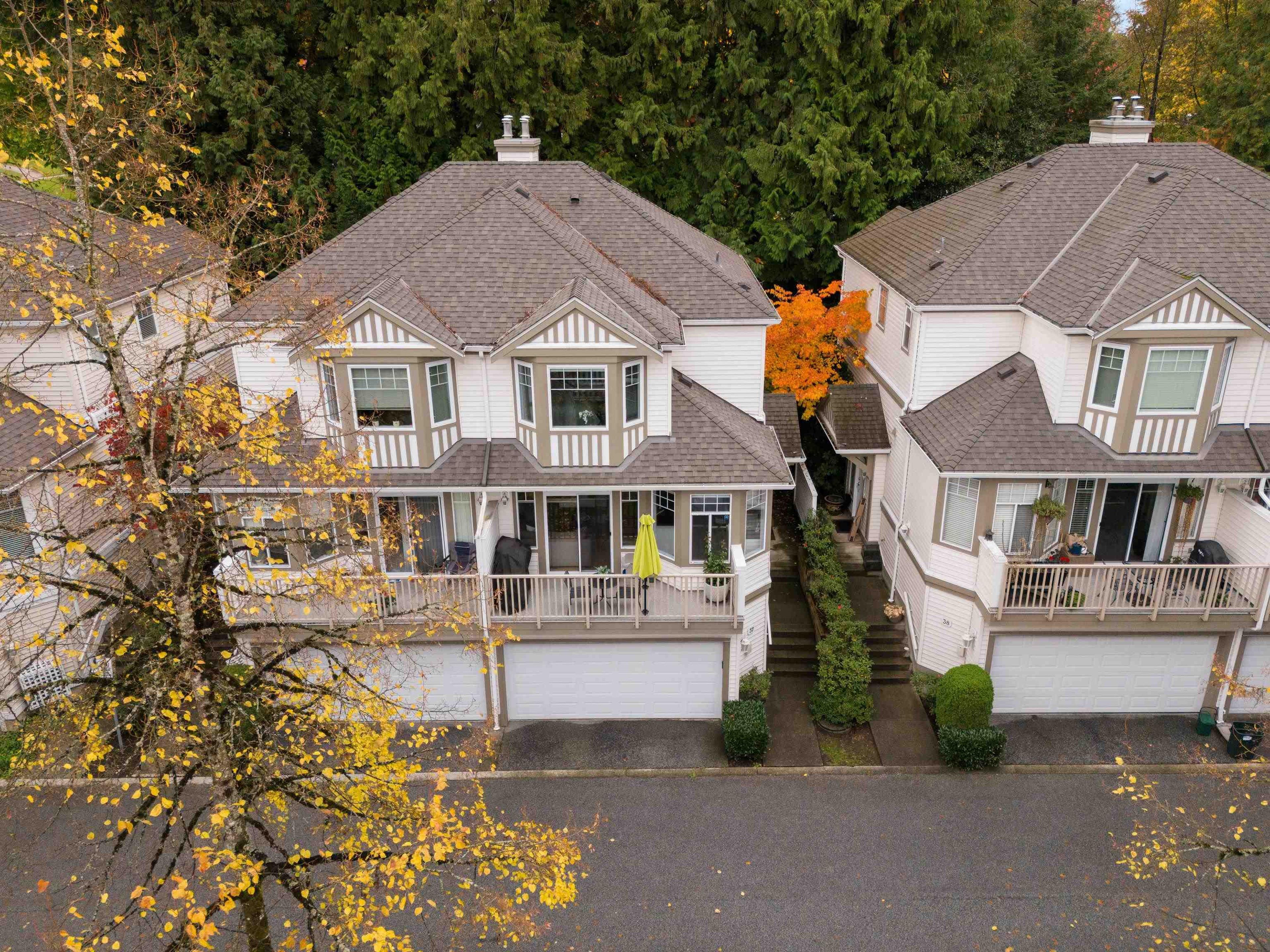 7500 Cumberland Street, Burnaby - Exteriors - Drone/Aerial View - Photo 3
