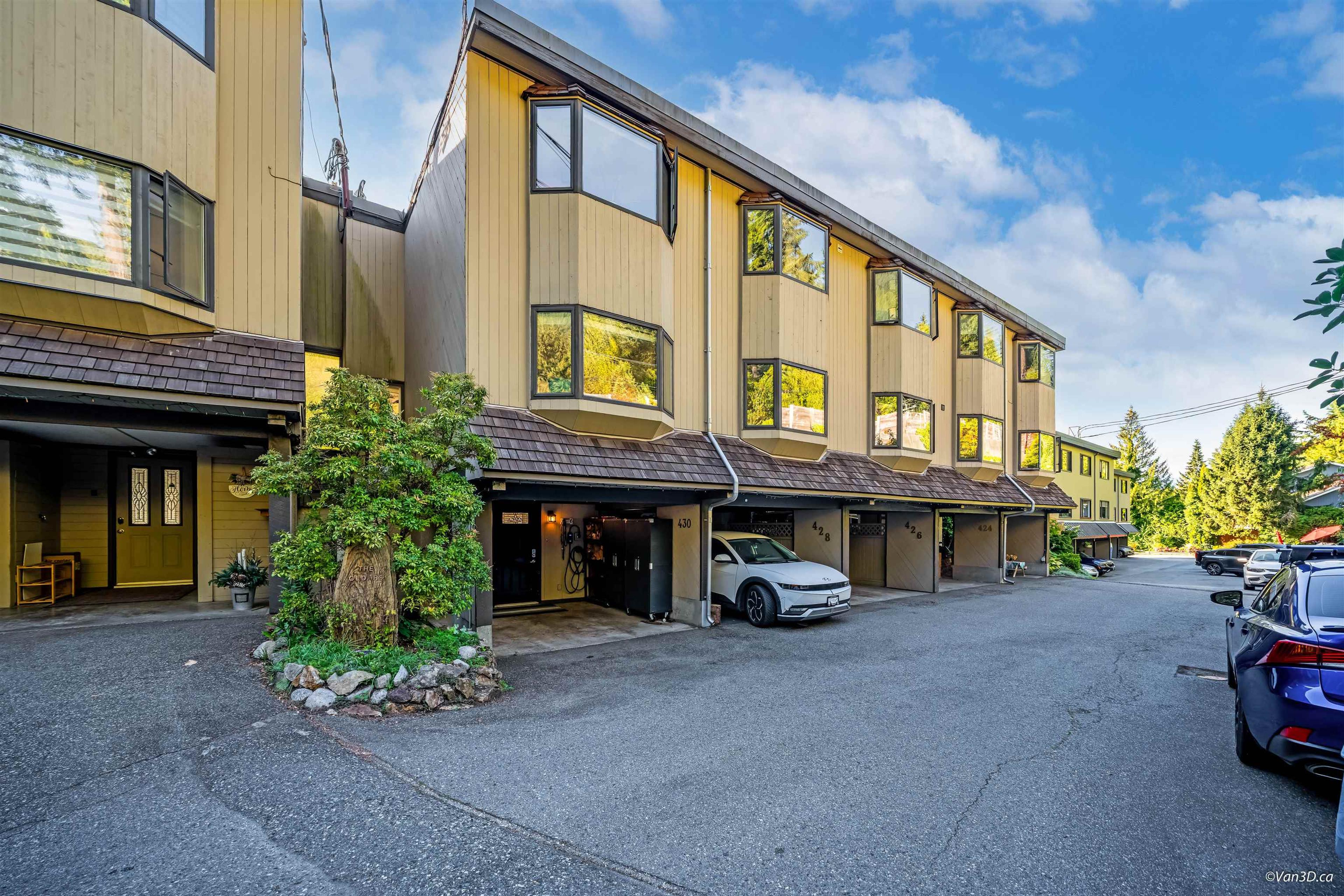 438 Crosscreek Road, Lions Bay - Exteriors - Full Complex View - Photo 1