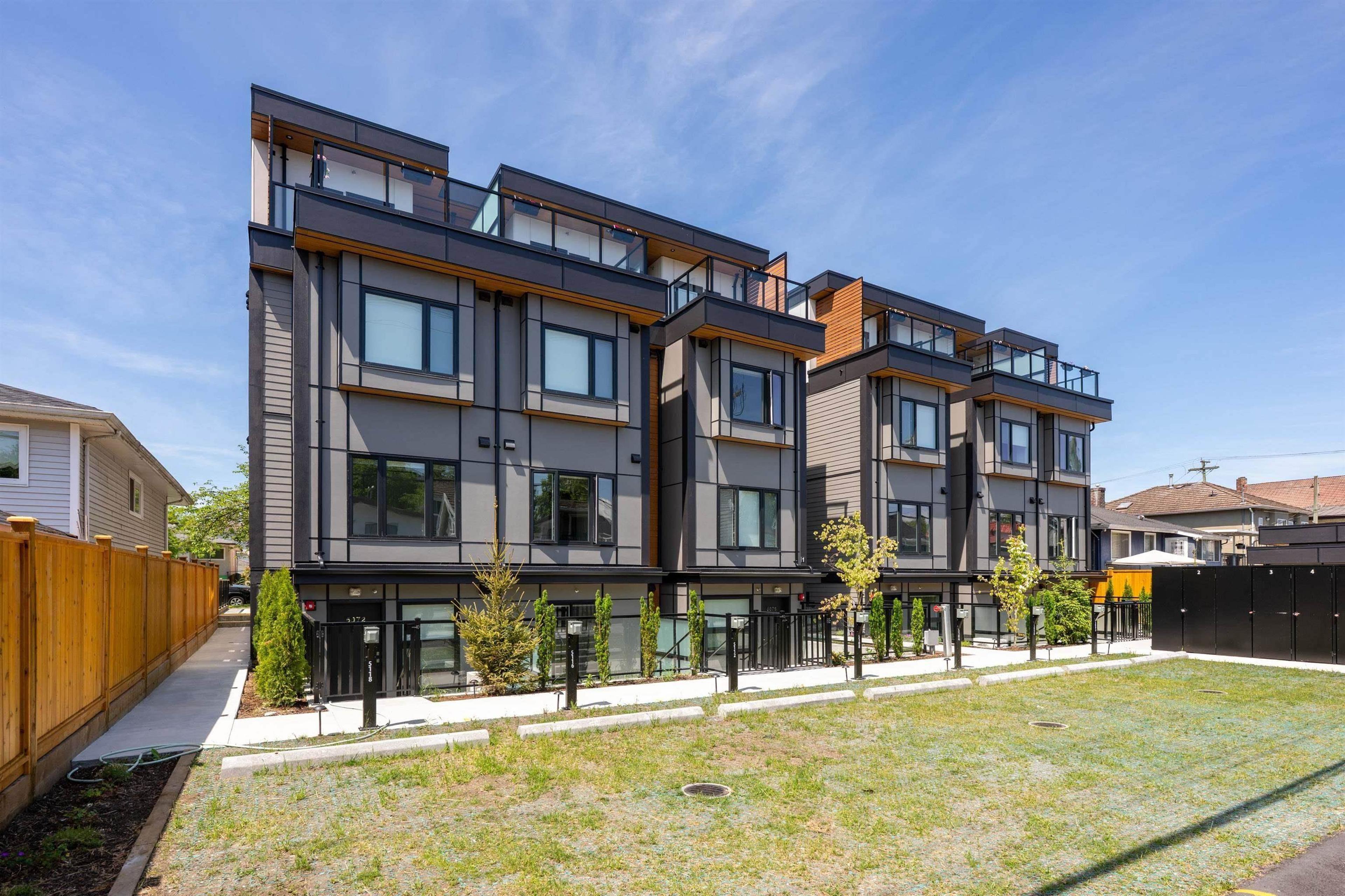 5102 Chambers Street, Vancouver - Exteriors - Full Complex View - Photo 2