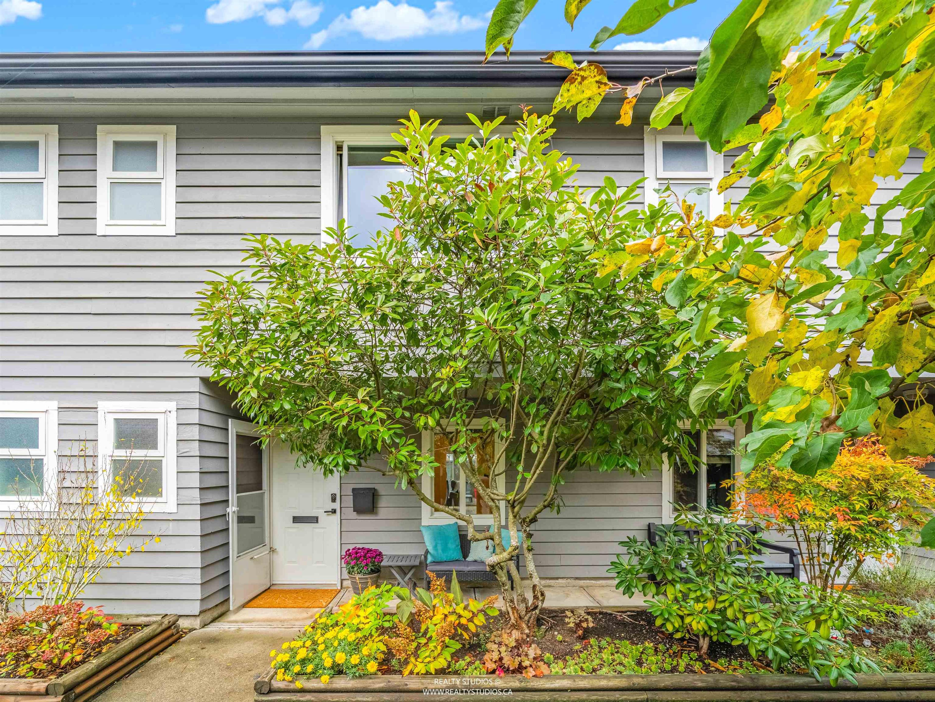 1255 E 15th Avenue, Vancouver - Exteriors - Photo 1