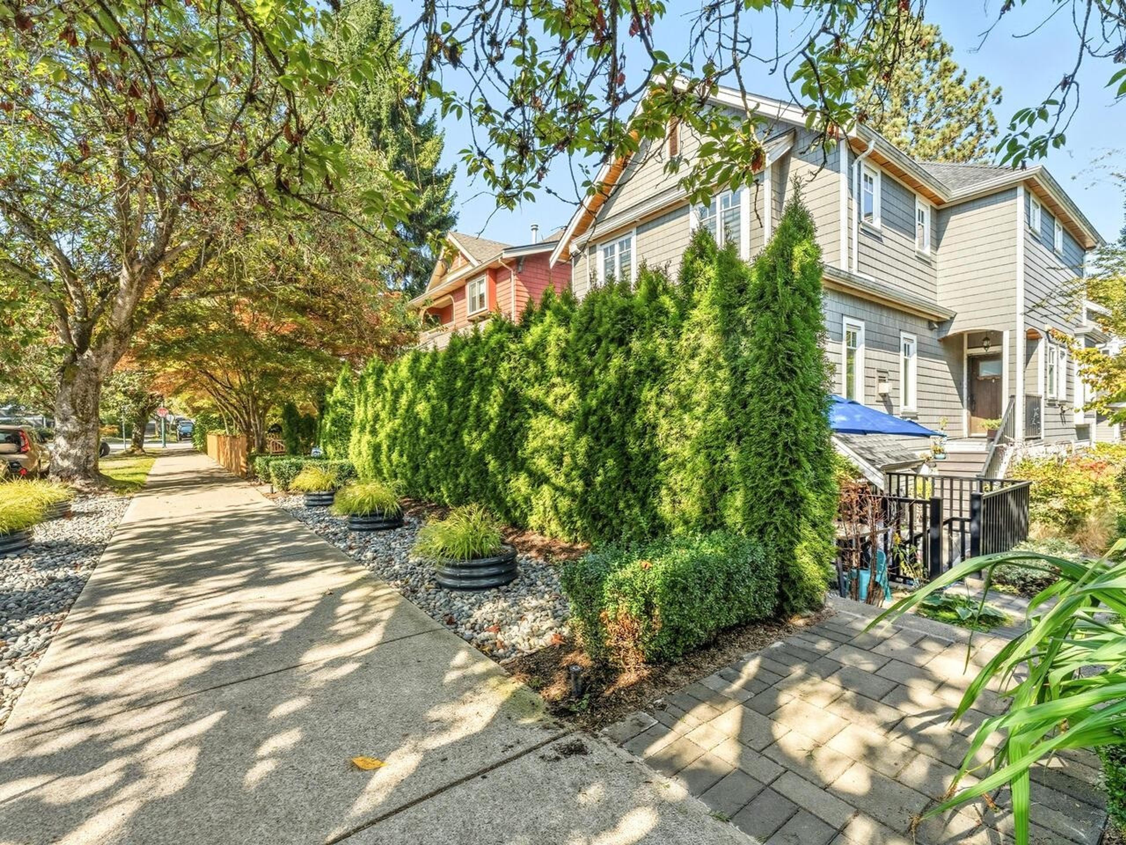 165 W 14th Avenue, Vancouver - Exteriors - Full Complex View - Photo 1