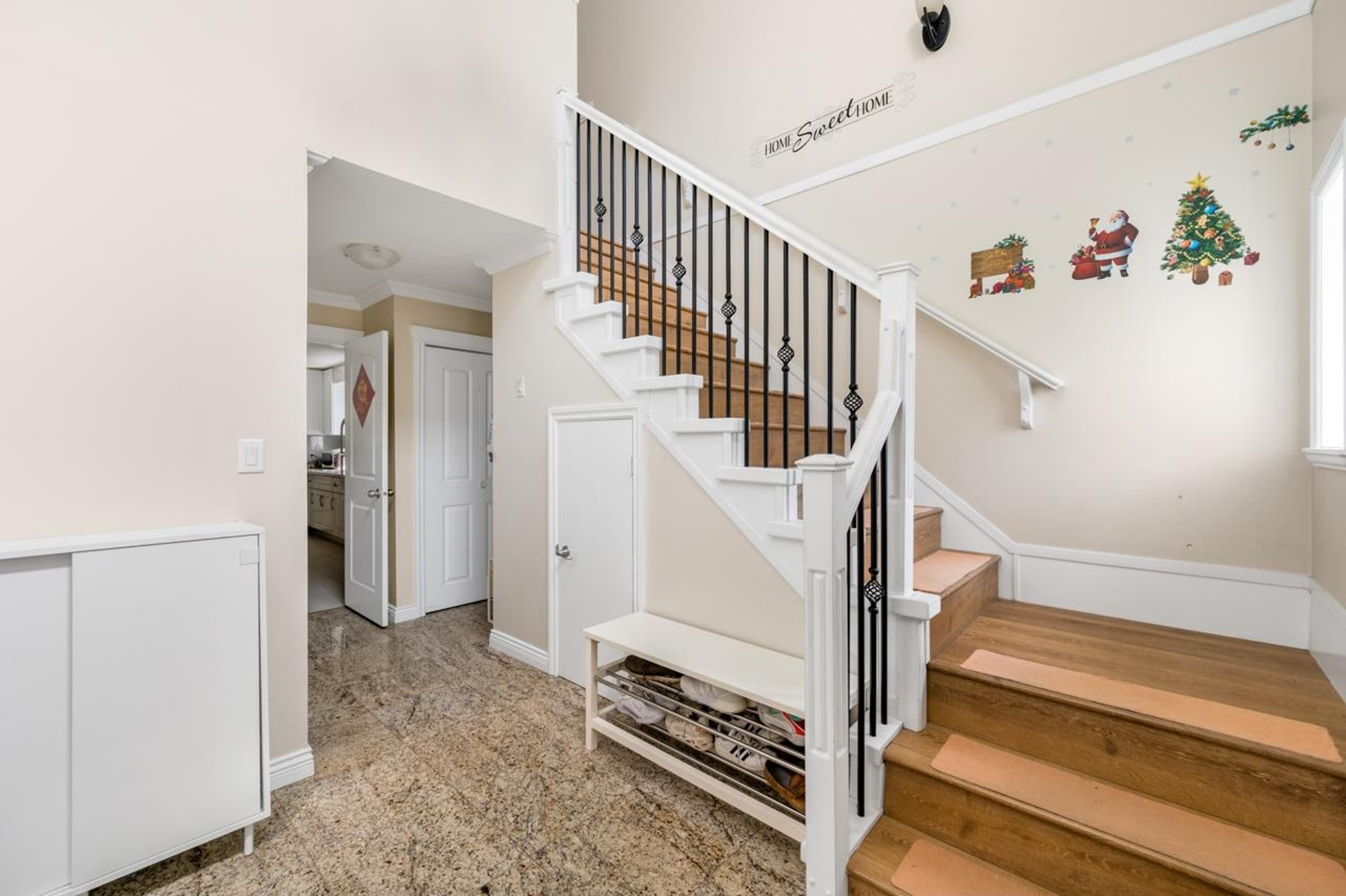 4526 INMAN AVENUE - Image 2