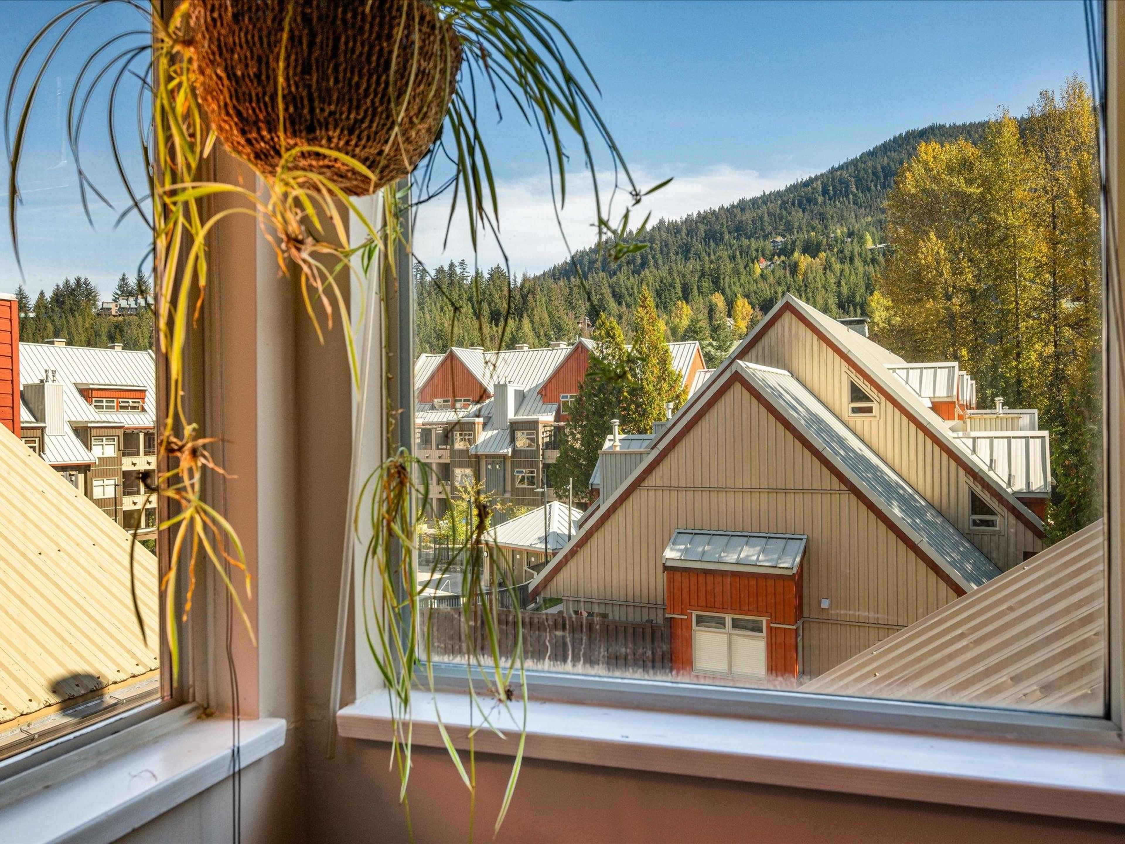 #4 2227 SAPPORO DRIVE - Image 2