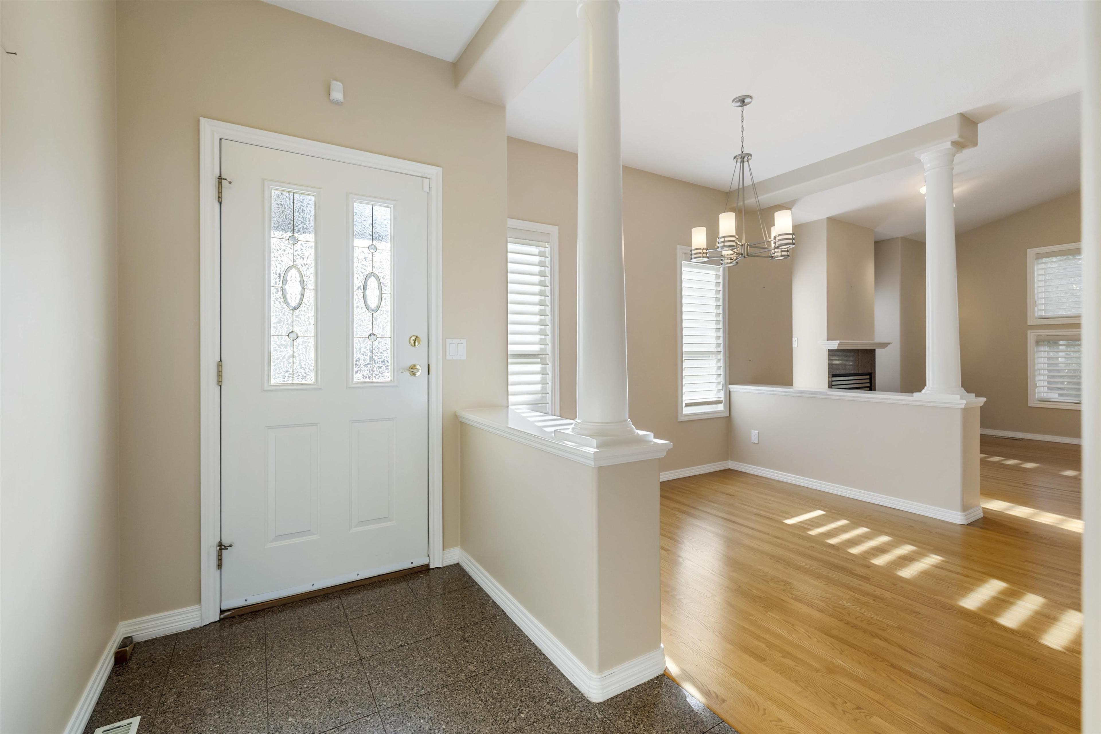 #1 13911 16 AVENUE - Image 2