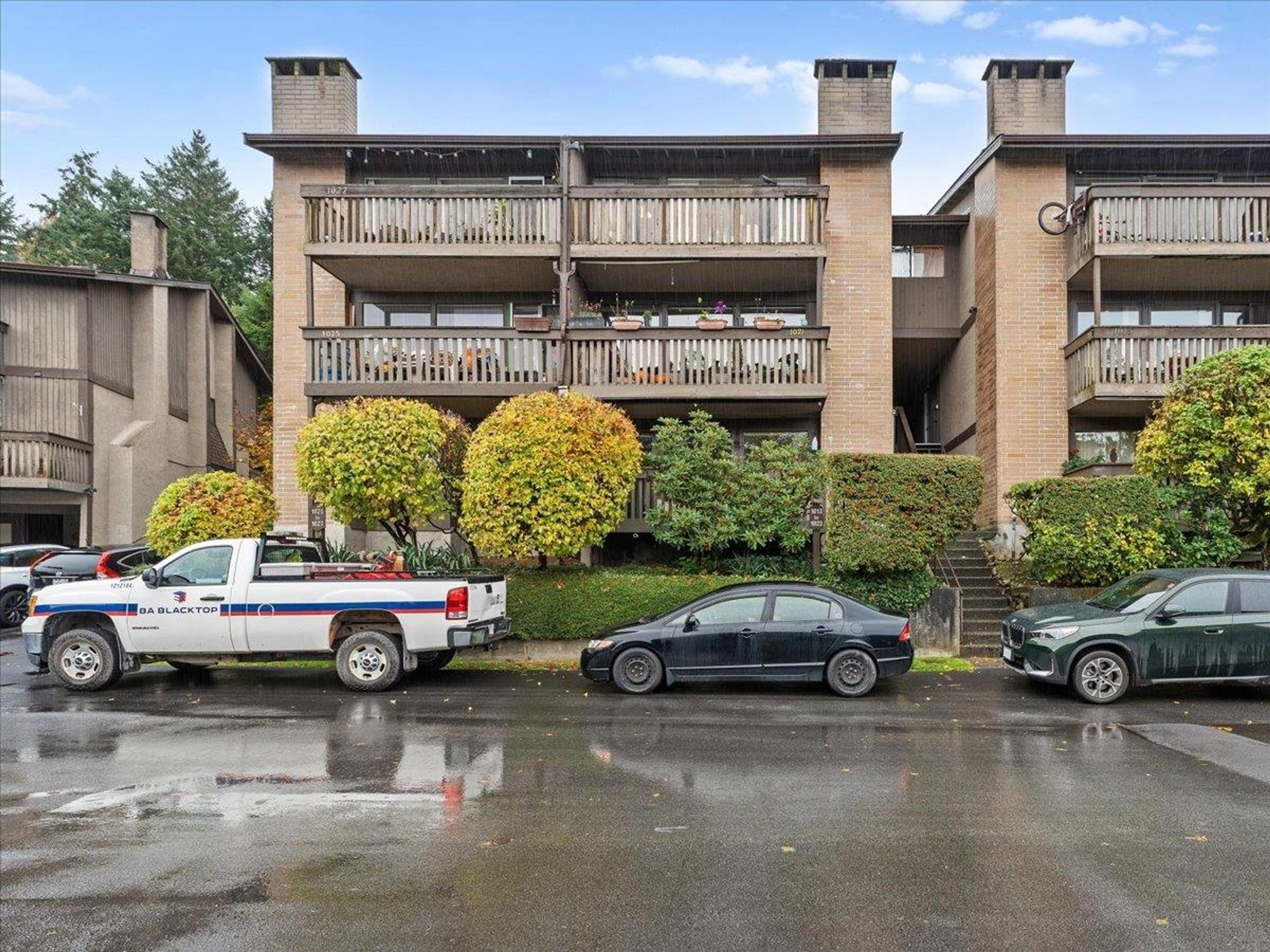 1039 Old Lillooet Road, North Vancouver - Exteriors - Full Complex View - Photo 2