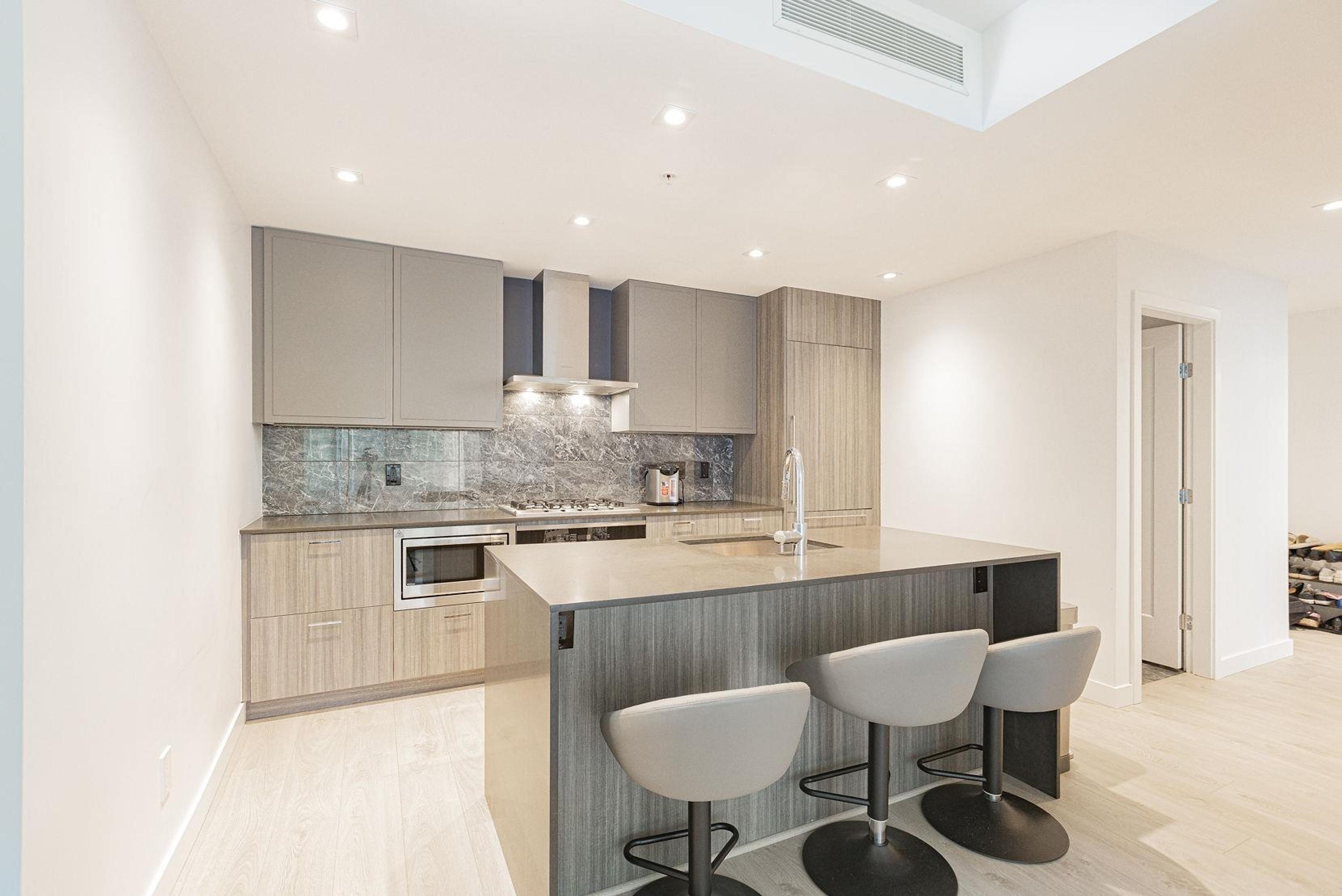 #1004 2288 ALPHA AVENUE - Image 1