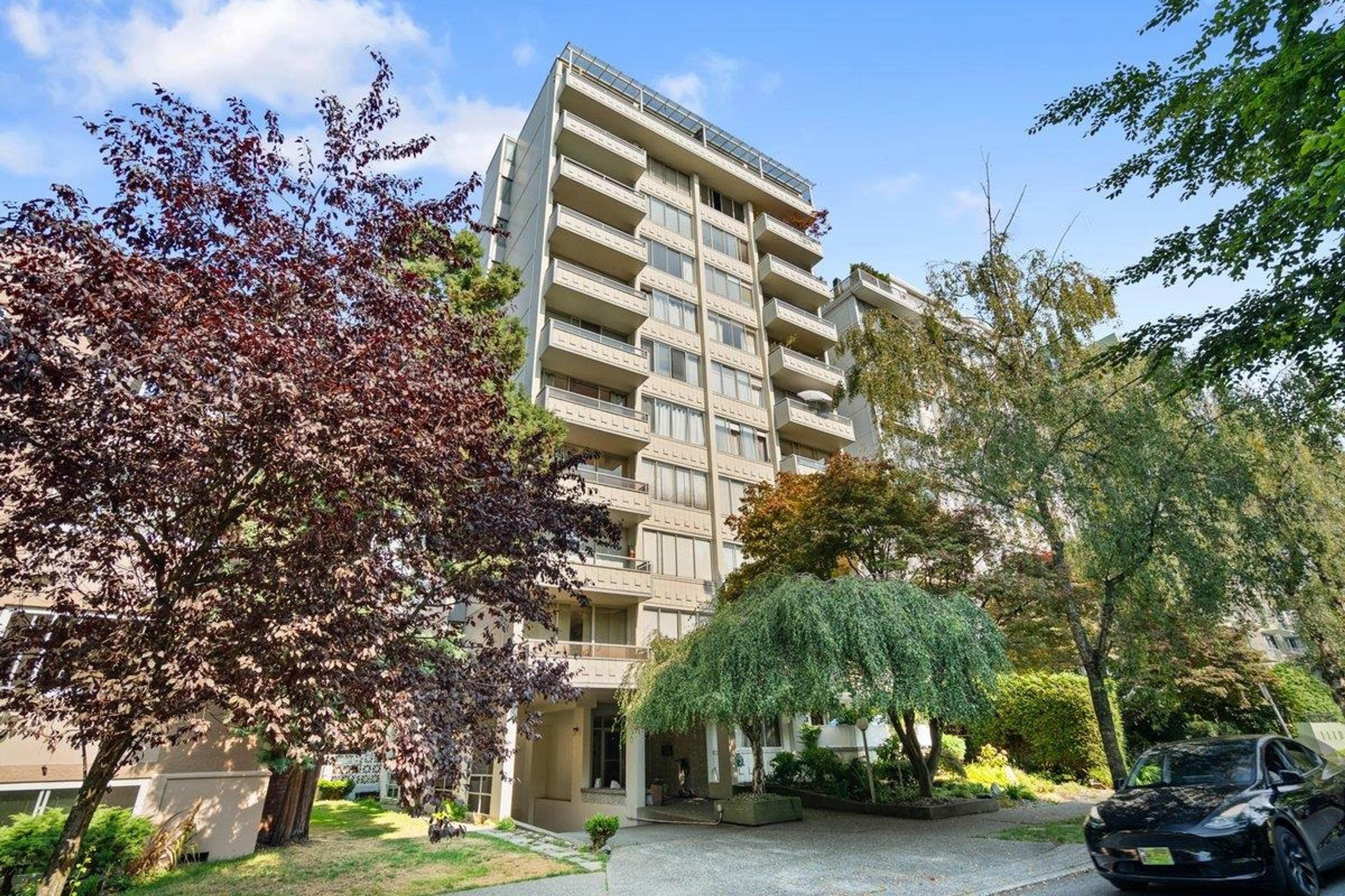 1967 Barclay Street, Vancouver - Exteriors - Photo 1