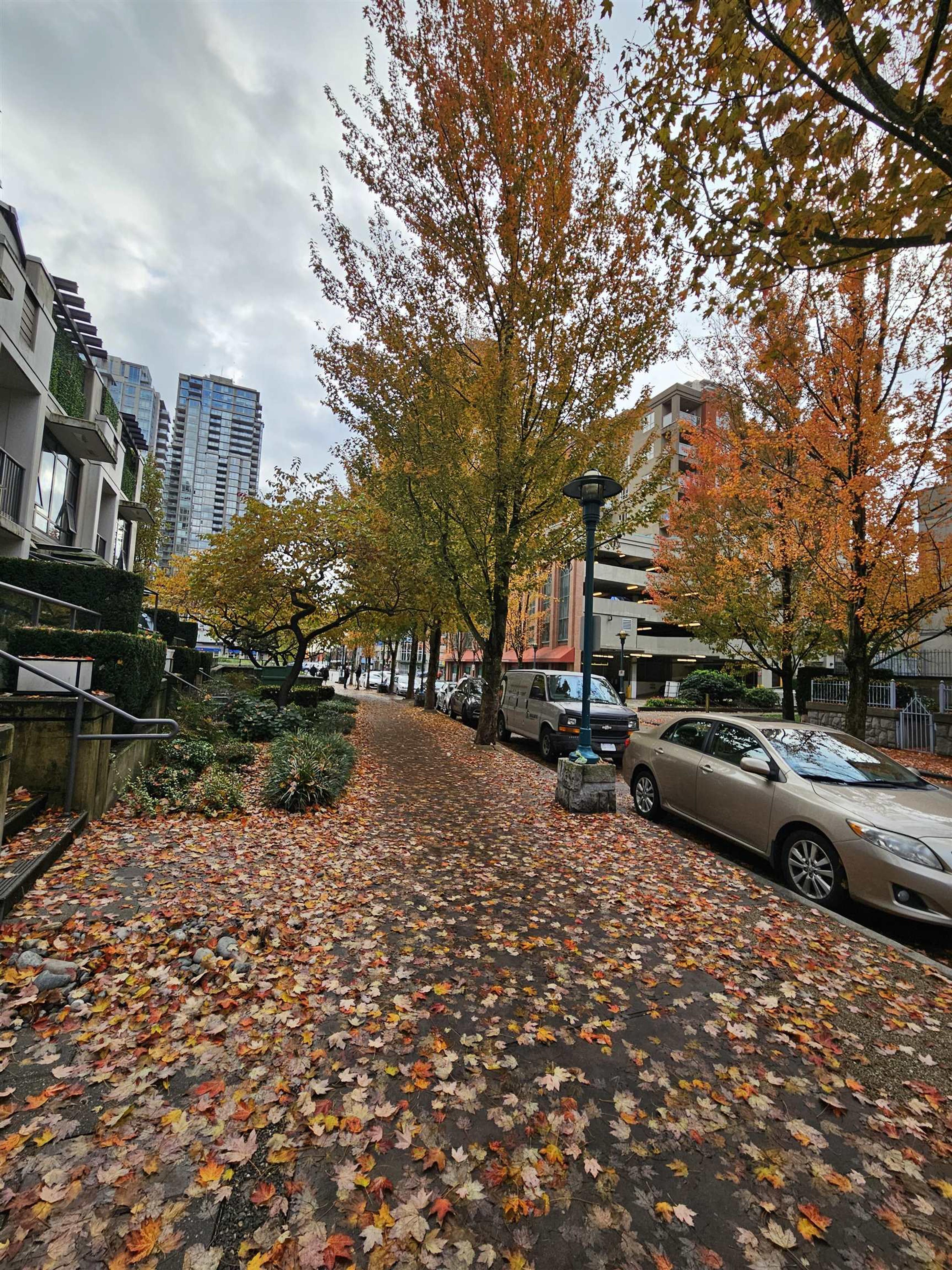 #1406 1185 THE HIGH STREET - Image 2