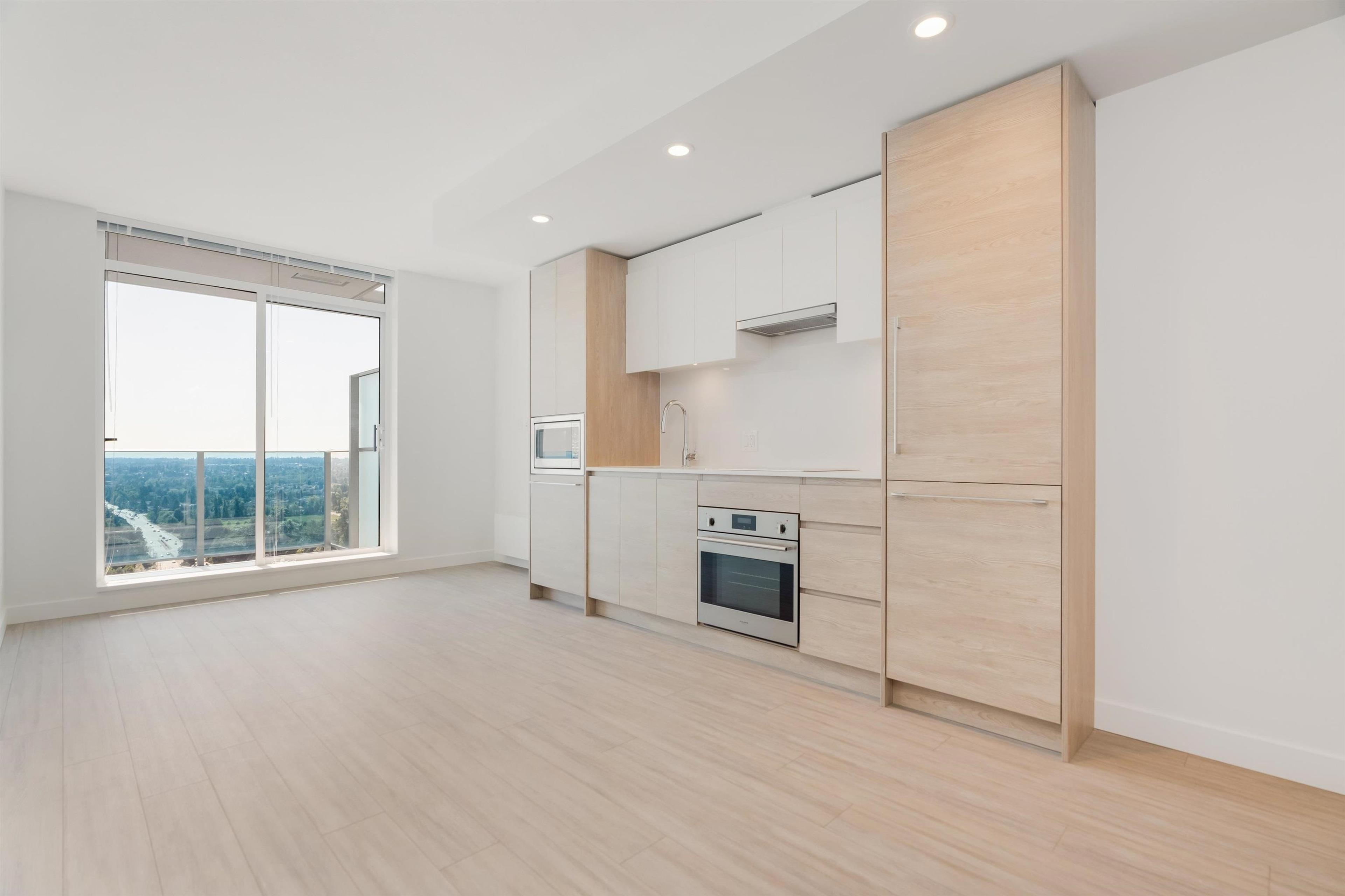 #2301 13615 FRASER HIGHWAY - Image 3