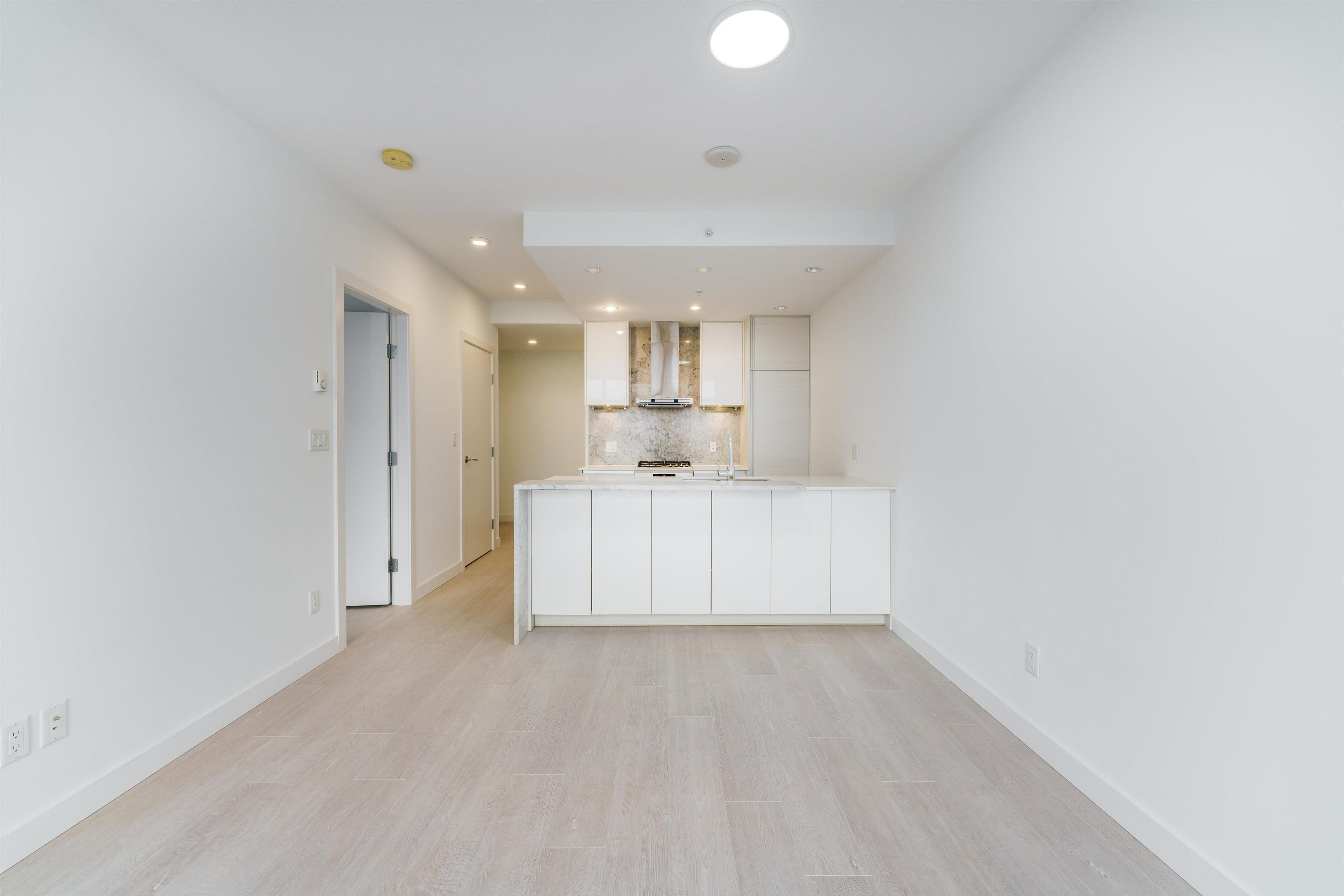 #3501 6098 STATION STREET - Image 3