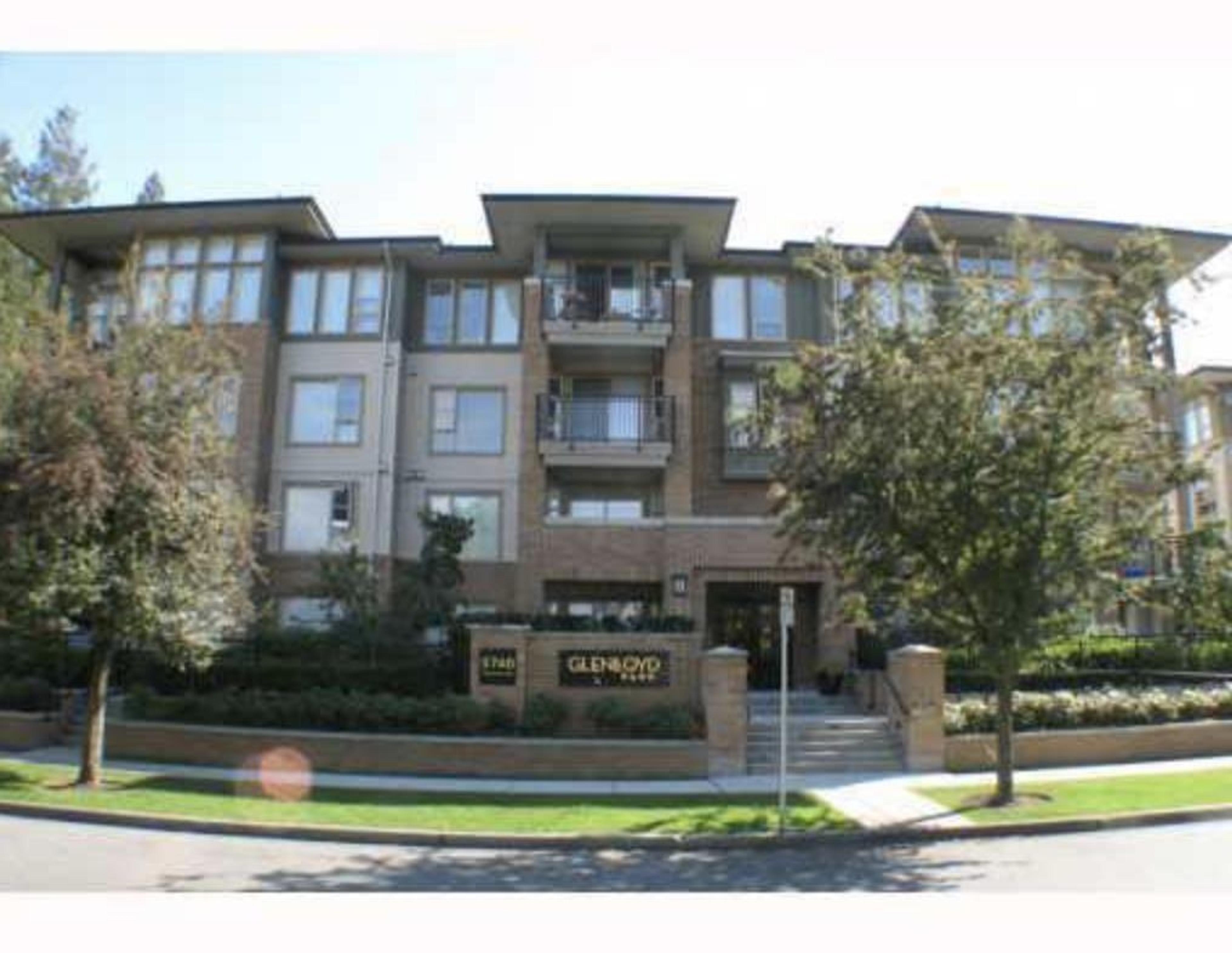 5740 Toronto Road, Vancouver - Exteriors - Full Complex View - Photo 3