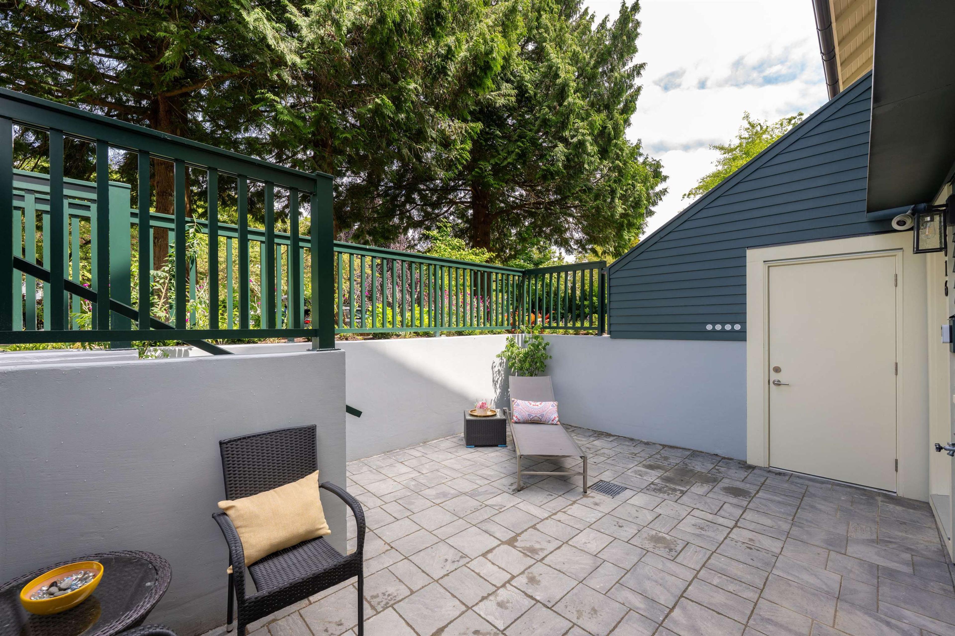 2016 W 15th Avenue, Vancouver - Outdoor Amenities - Garden / Yard/ Backyard/ Porch/ Deck - Photo 2