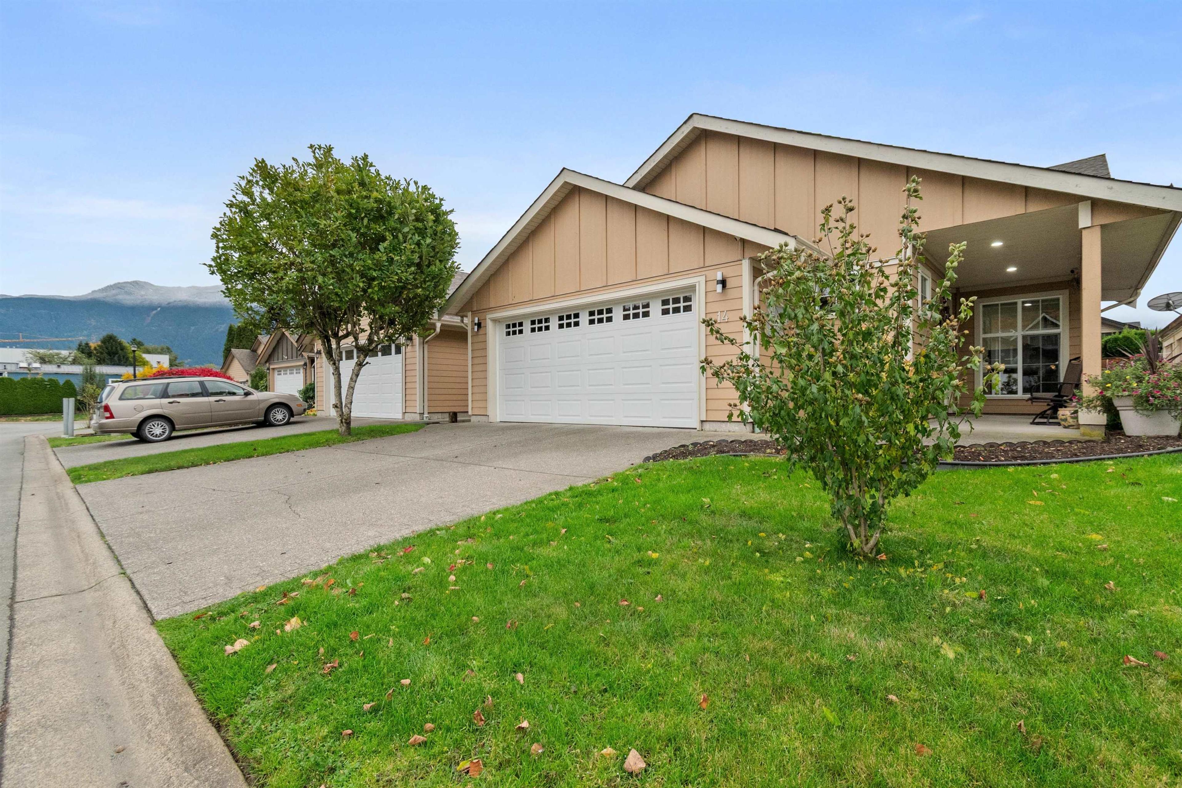 7291 Morrow Road, Agassiz - Exteriors - Photo 2