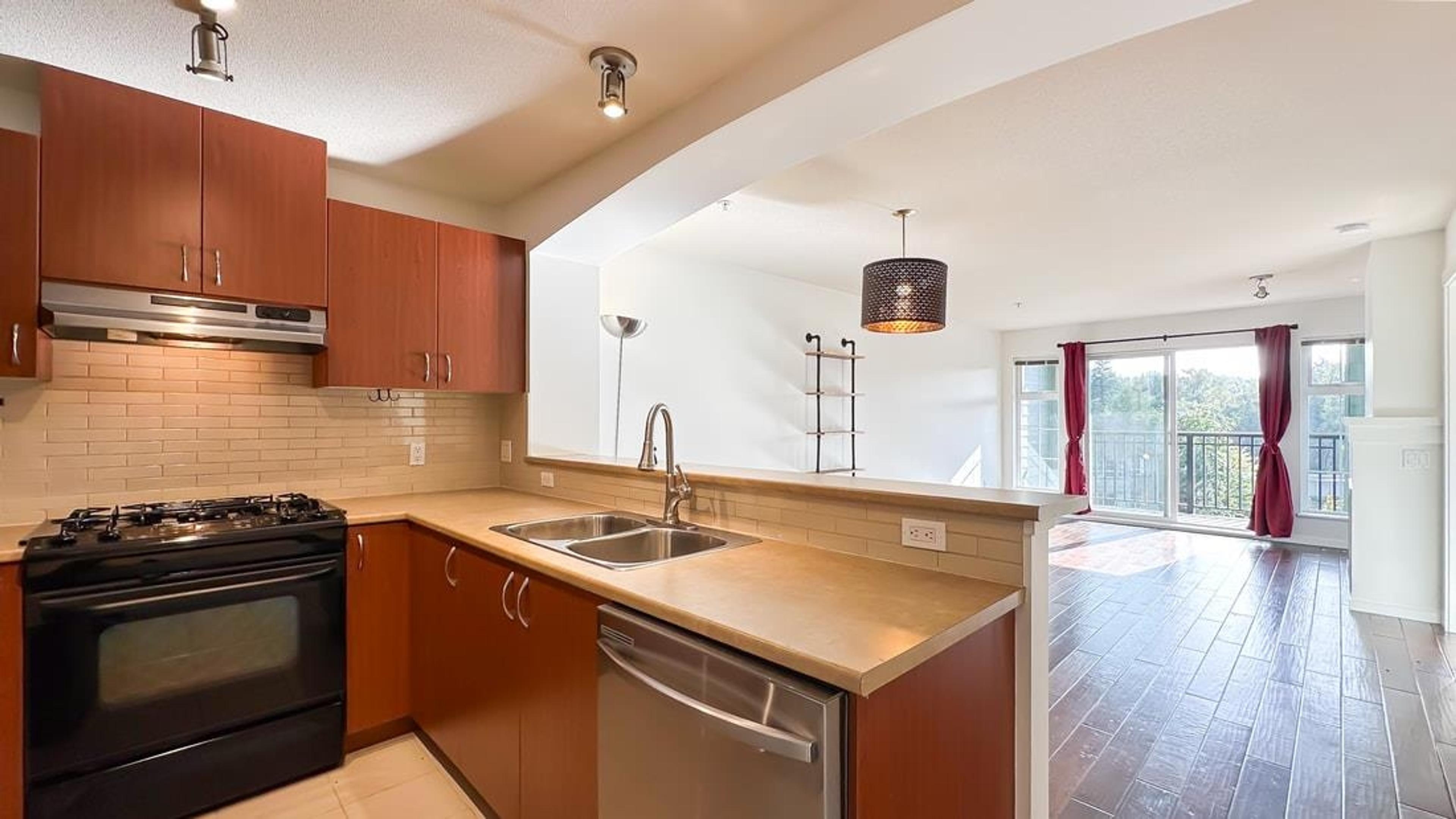 #310 9098 HALSTON COURT - Main Image