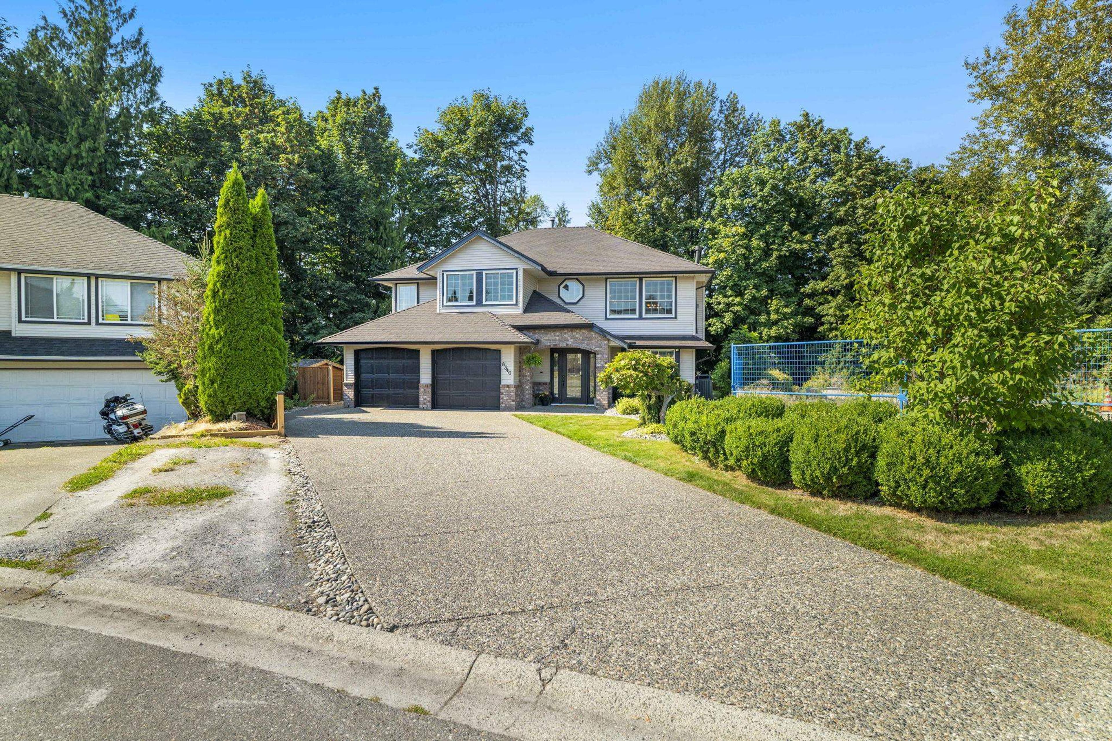 8340 MILLER CRESCENT - Image 2